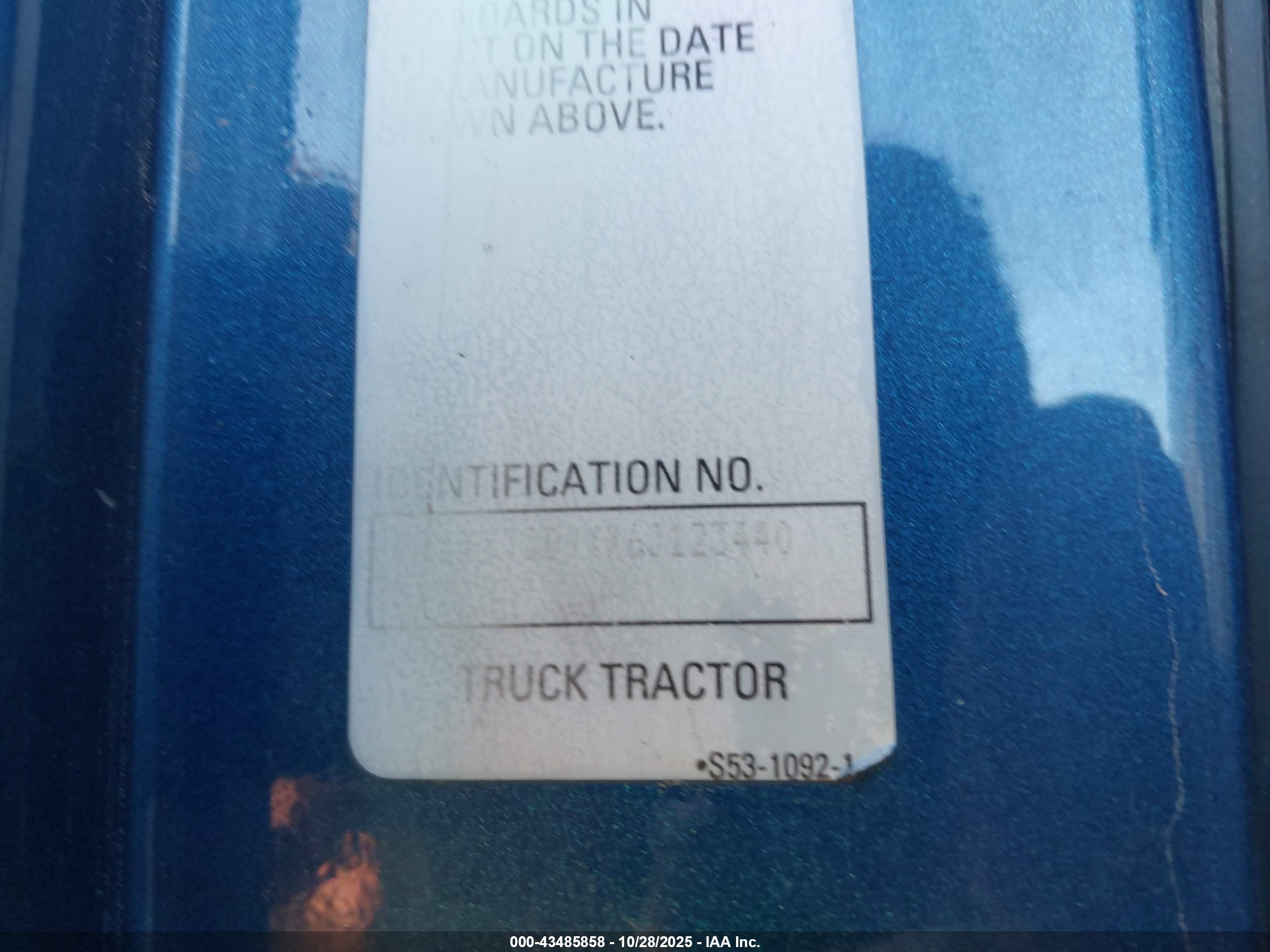 KENWORTH CONSTRUCTION image 9