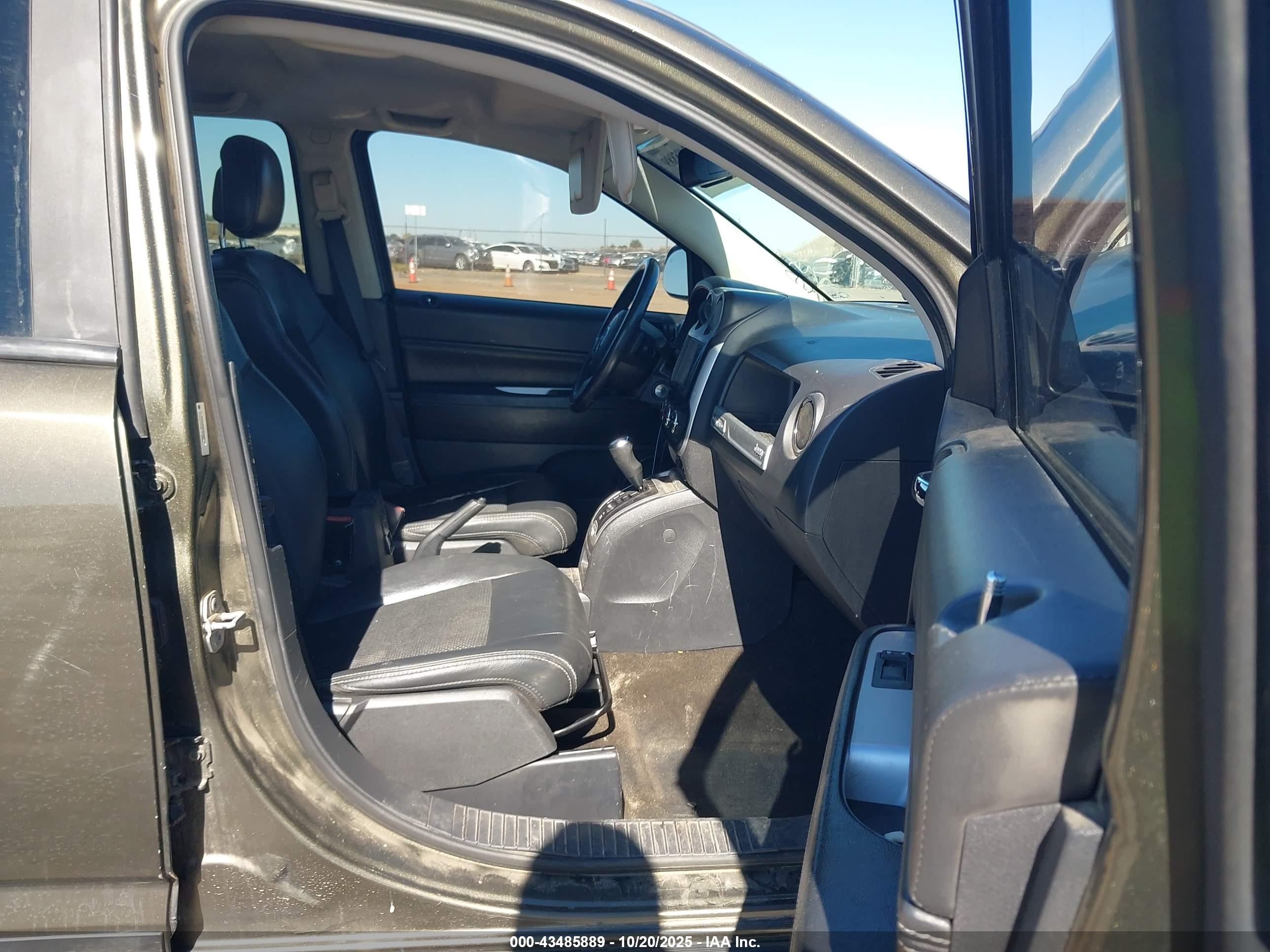 JEEP COMPASS image 5