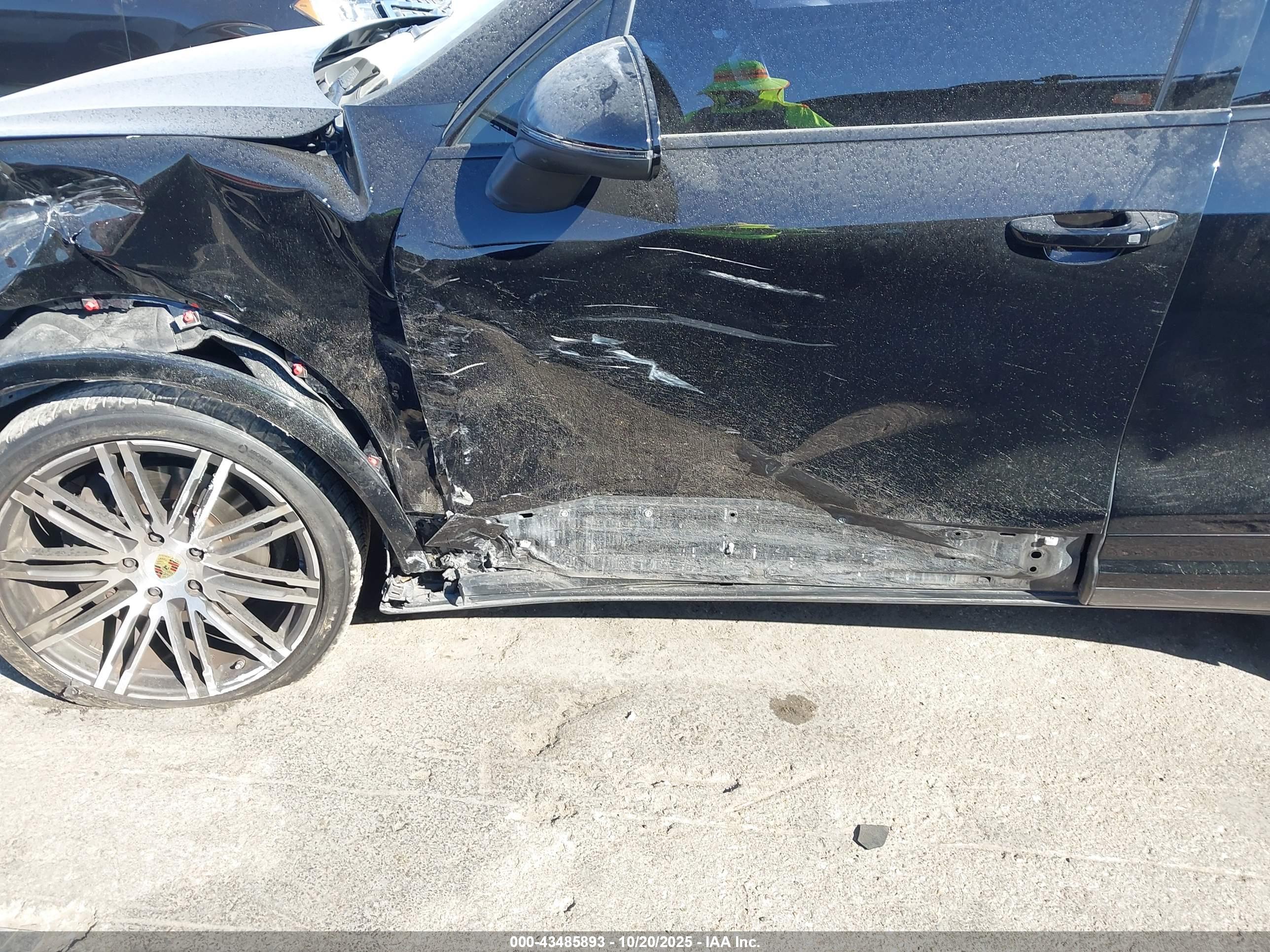 PORSCHE CAYENNE image 6