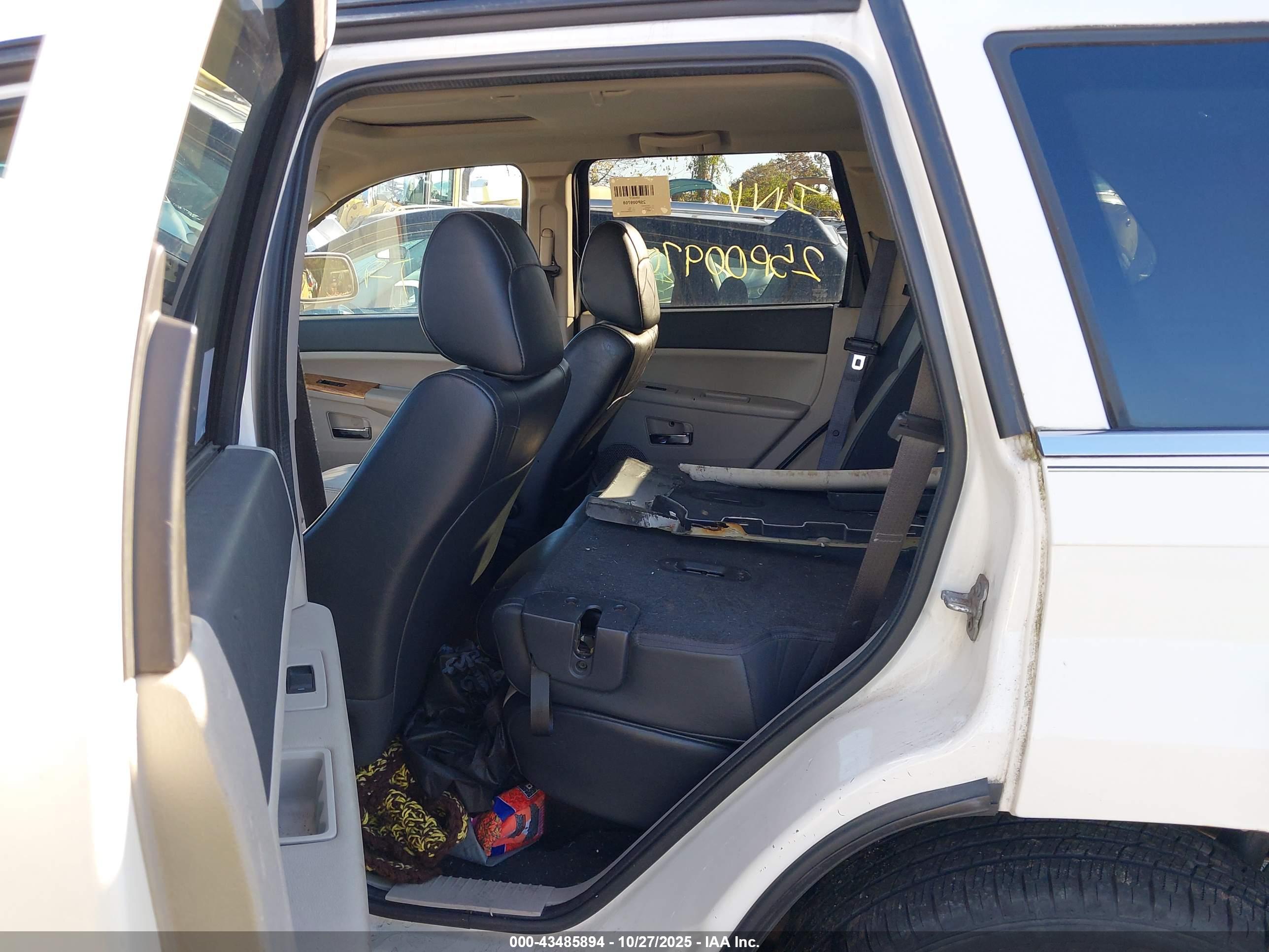 JEEP GRAND image 8