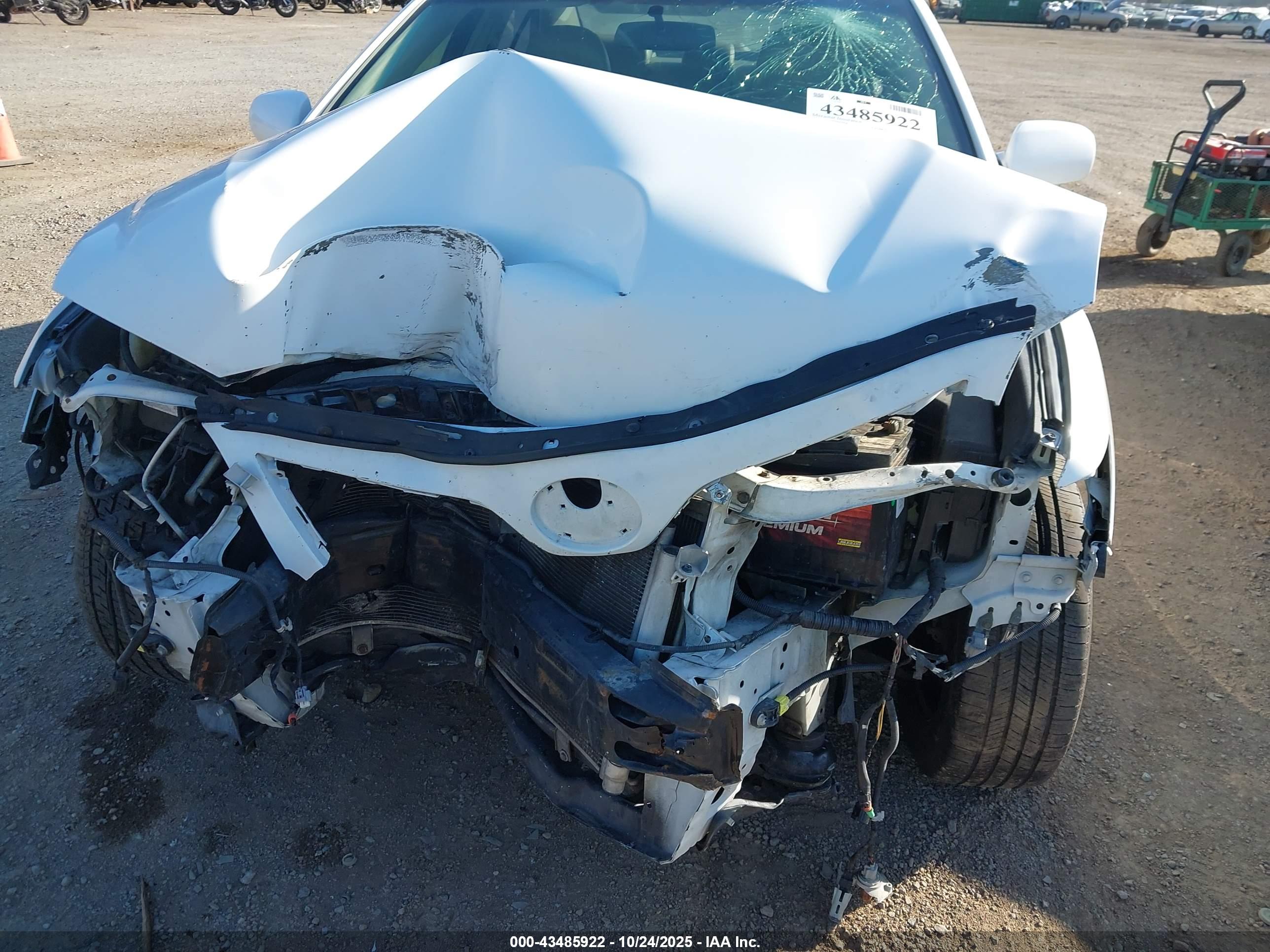 TOYOTA CAMRY image 6