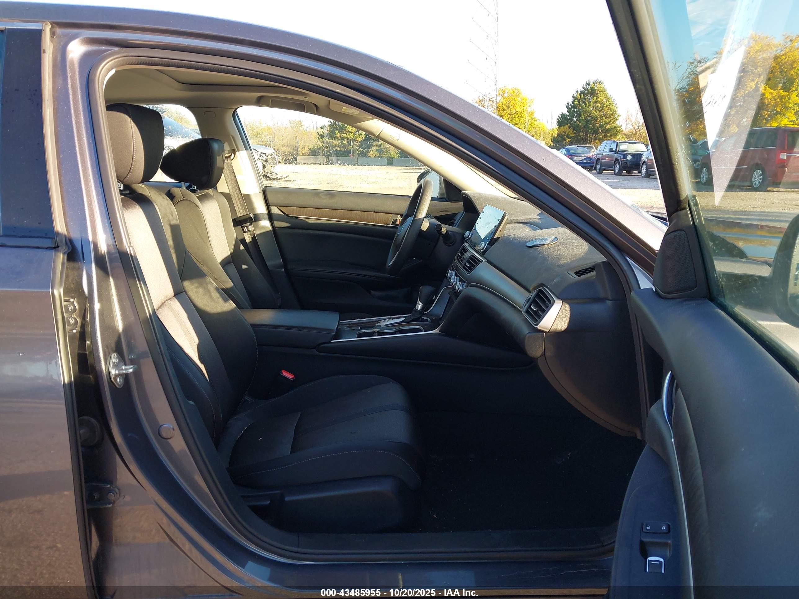 HONDA ACCORD image 5