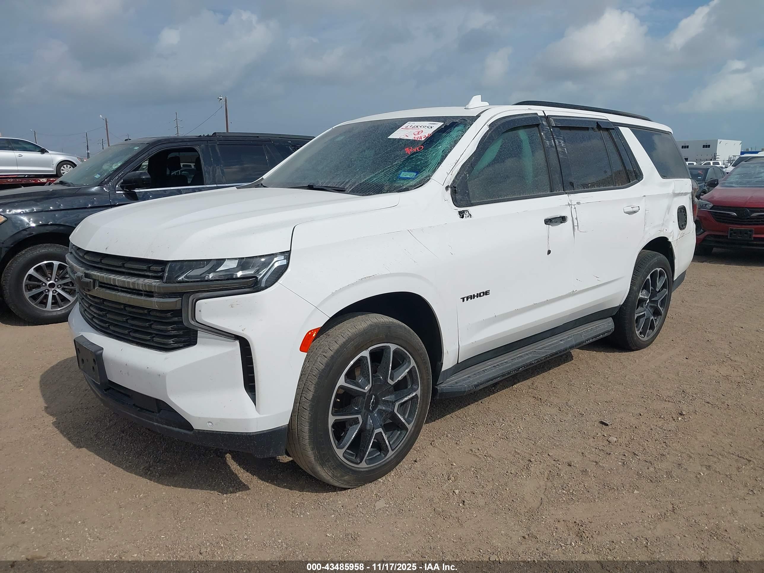 CHEVROLET TAHOE image 2