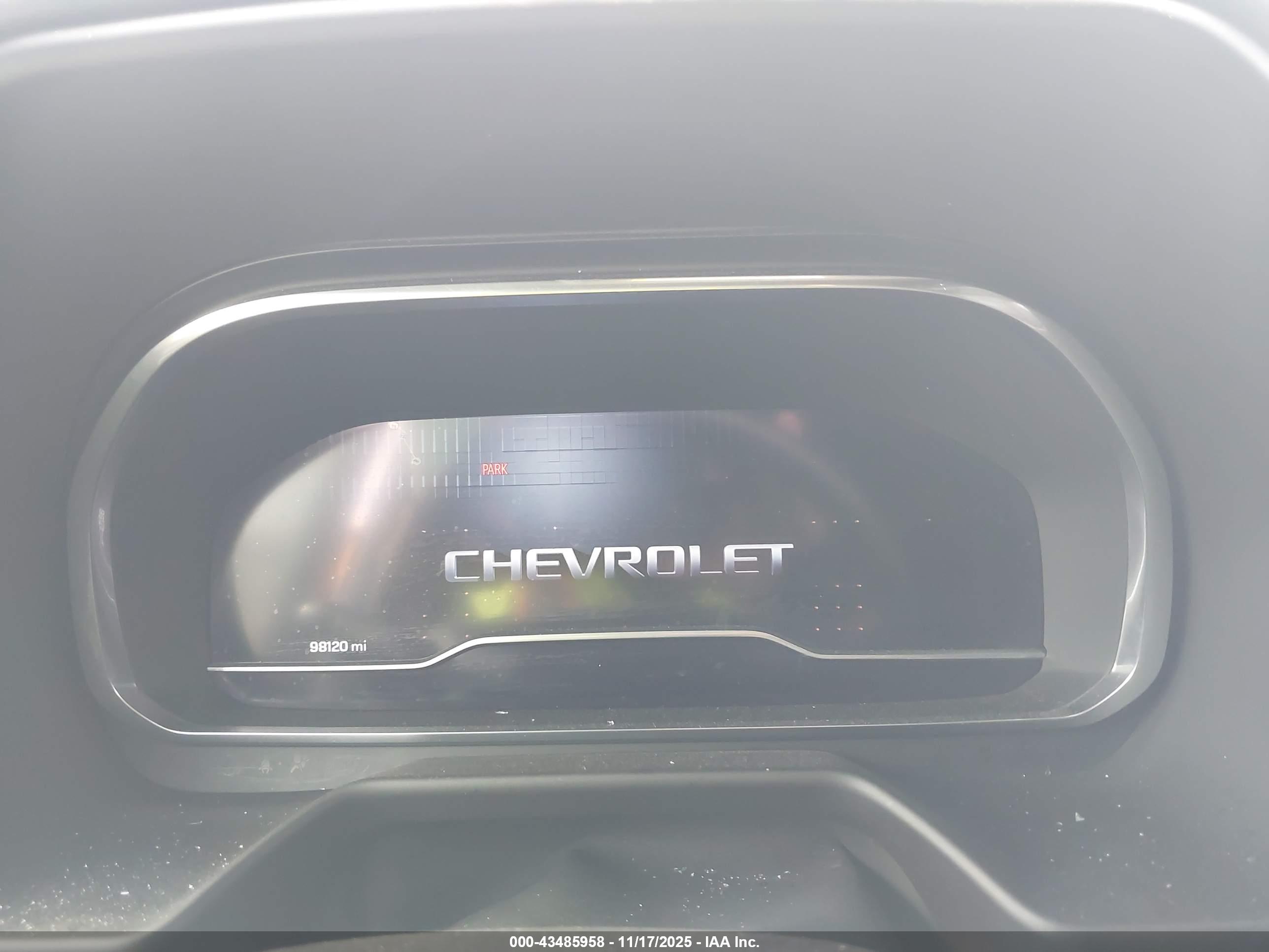 CHEVROLET TAHOE image 7