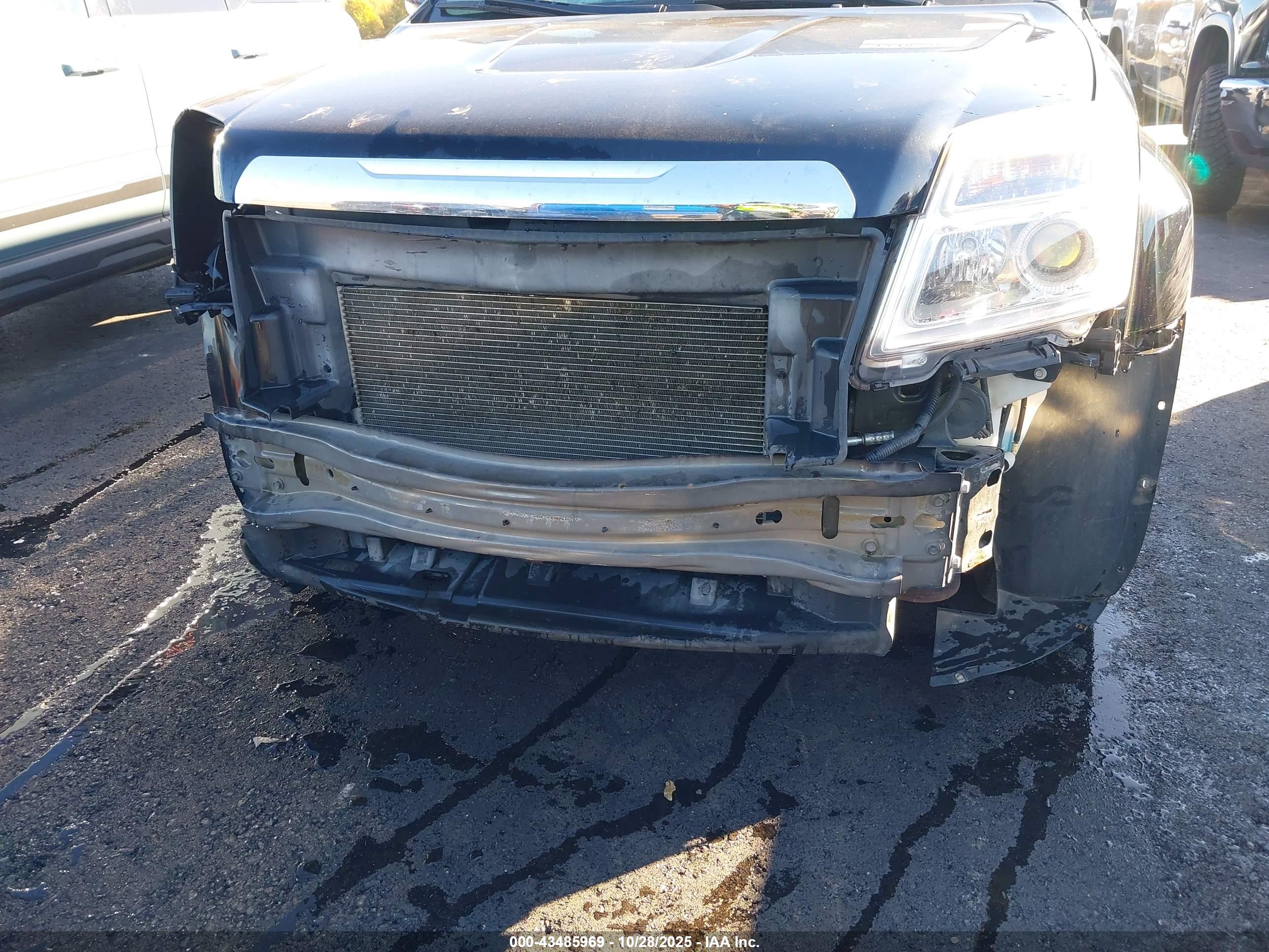 GMC TERRAIN image 6