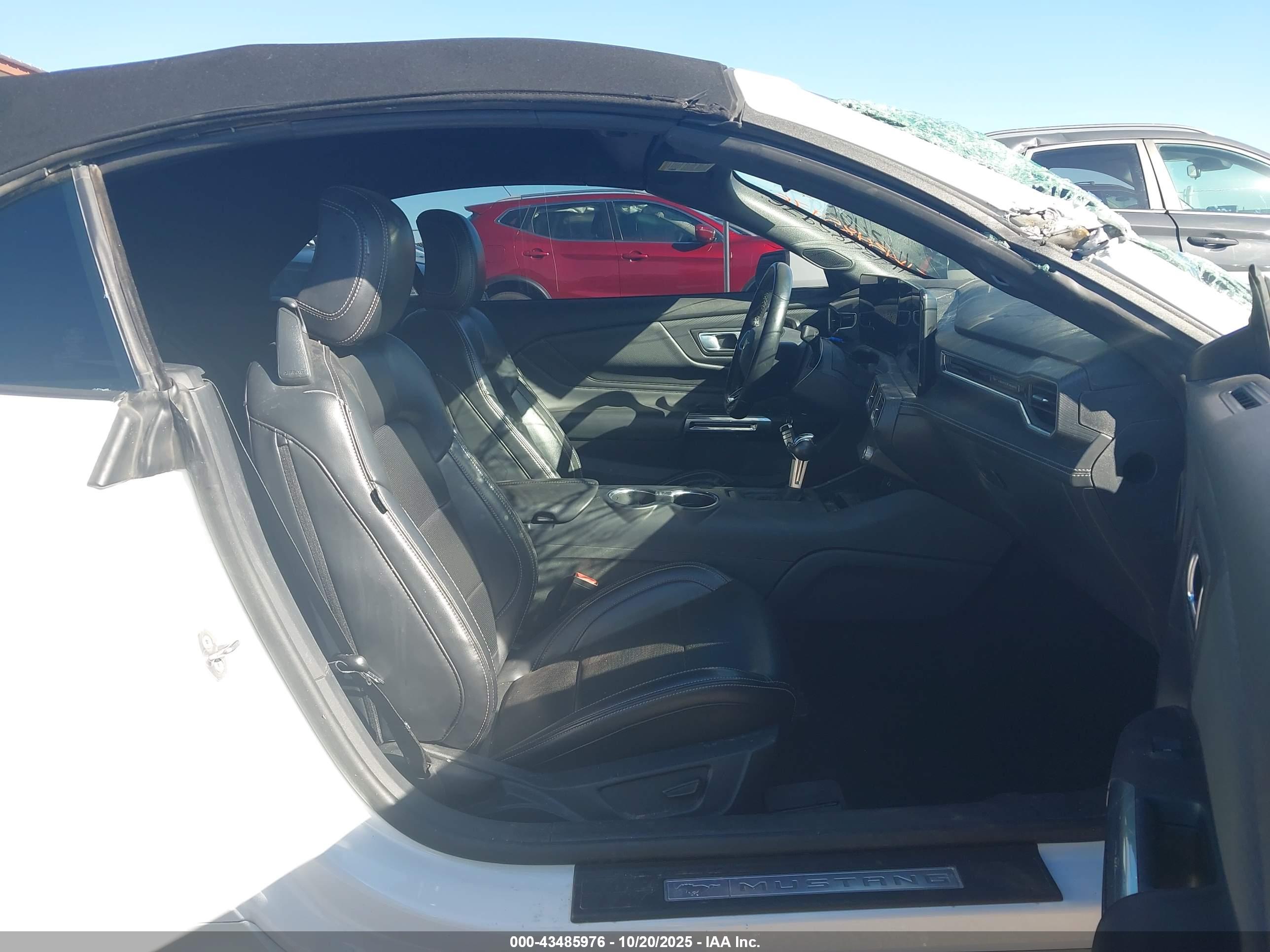 FORD MUSTANG image 5