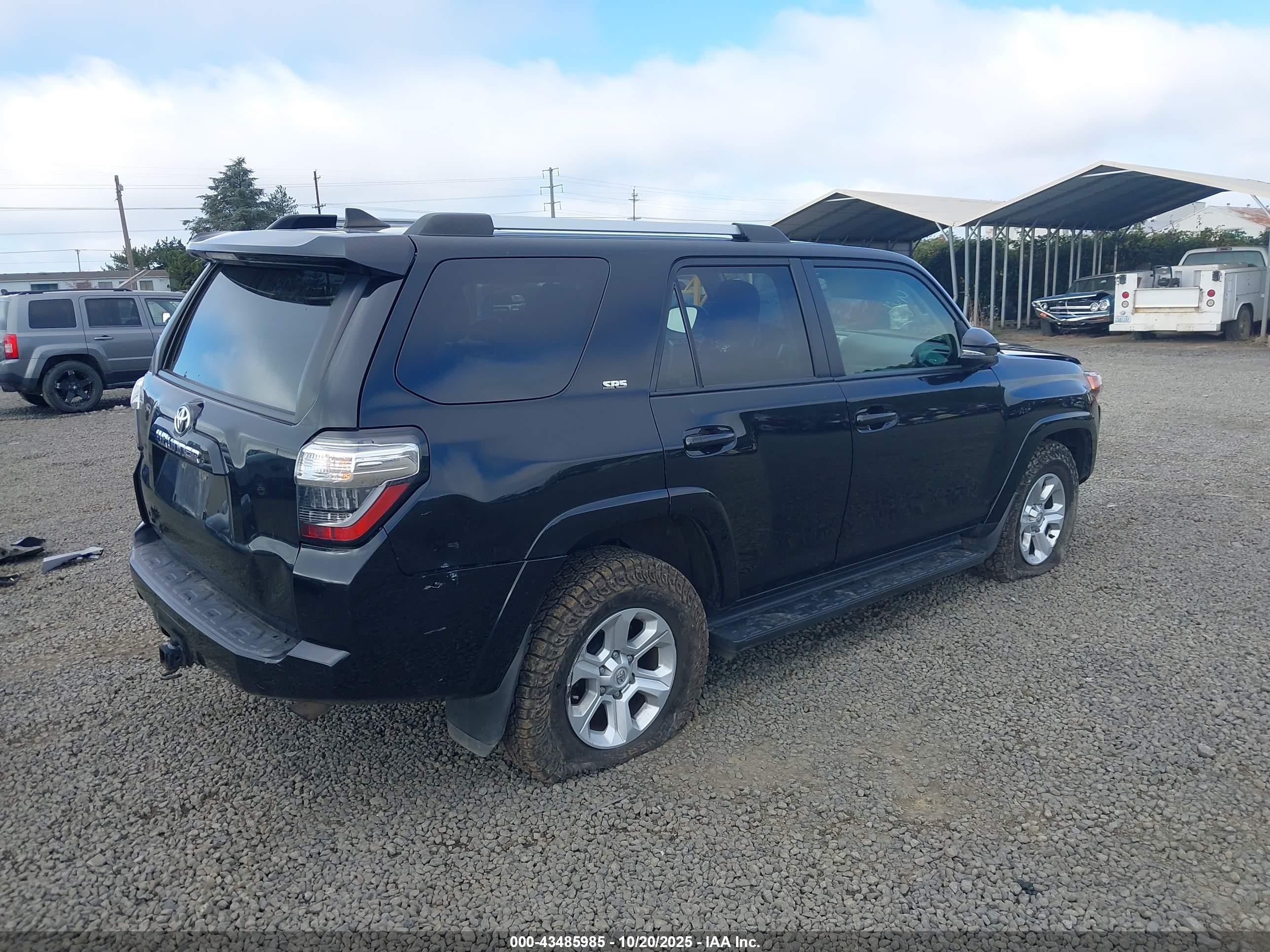 TOYOTA 4RUNNER image 4