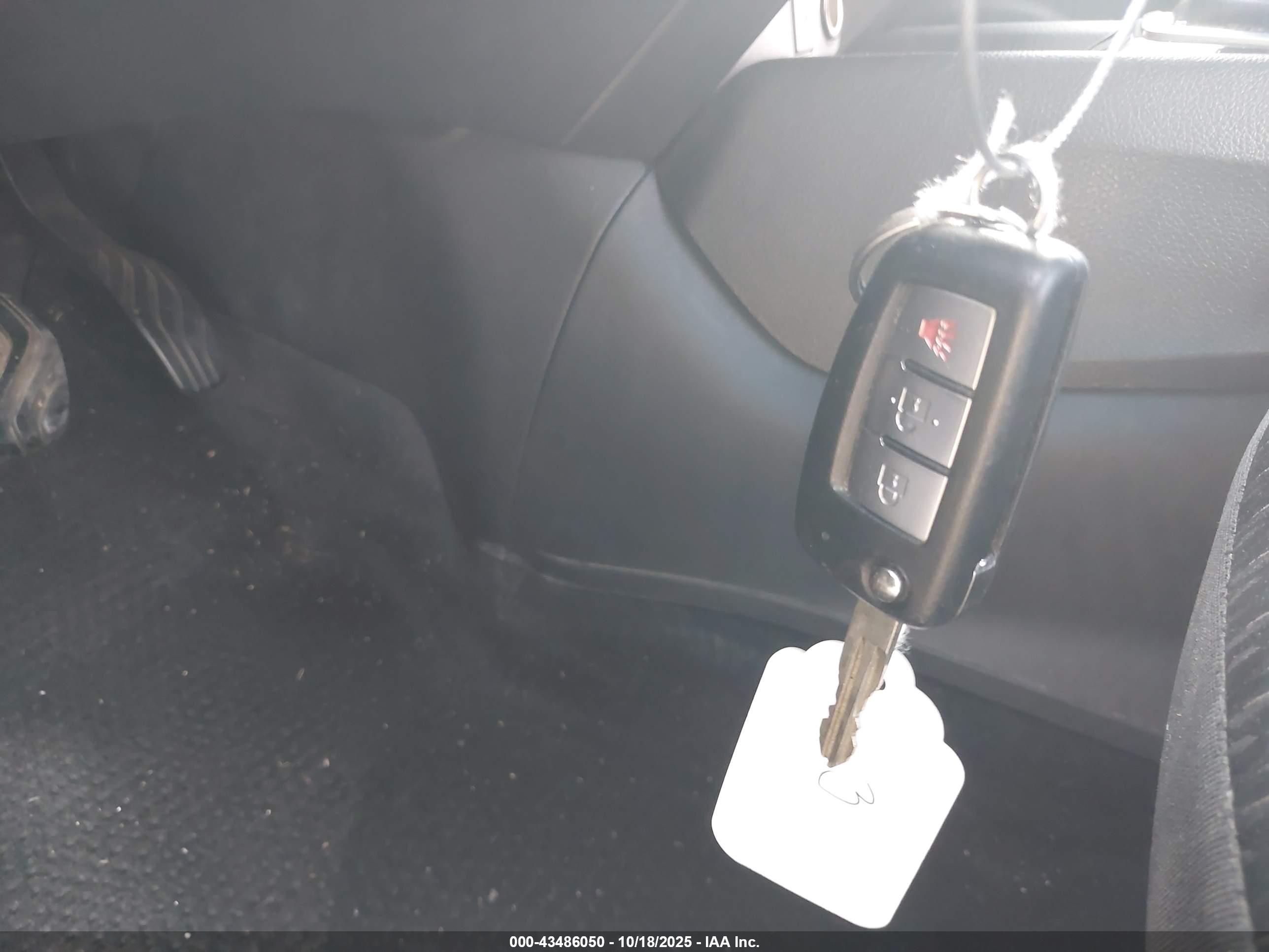 NISSAN ROGUE image 11