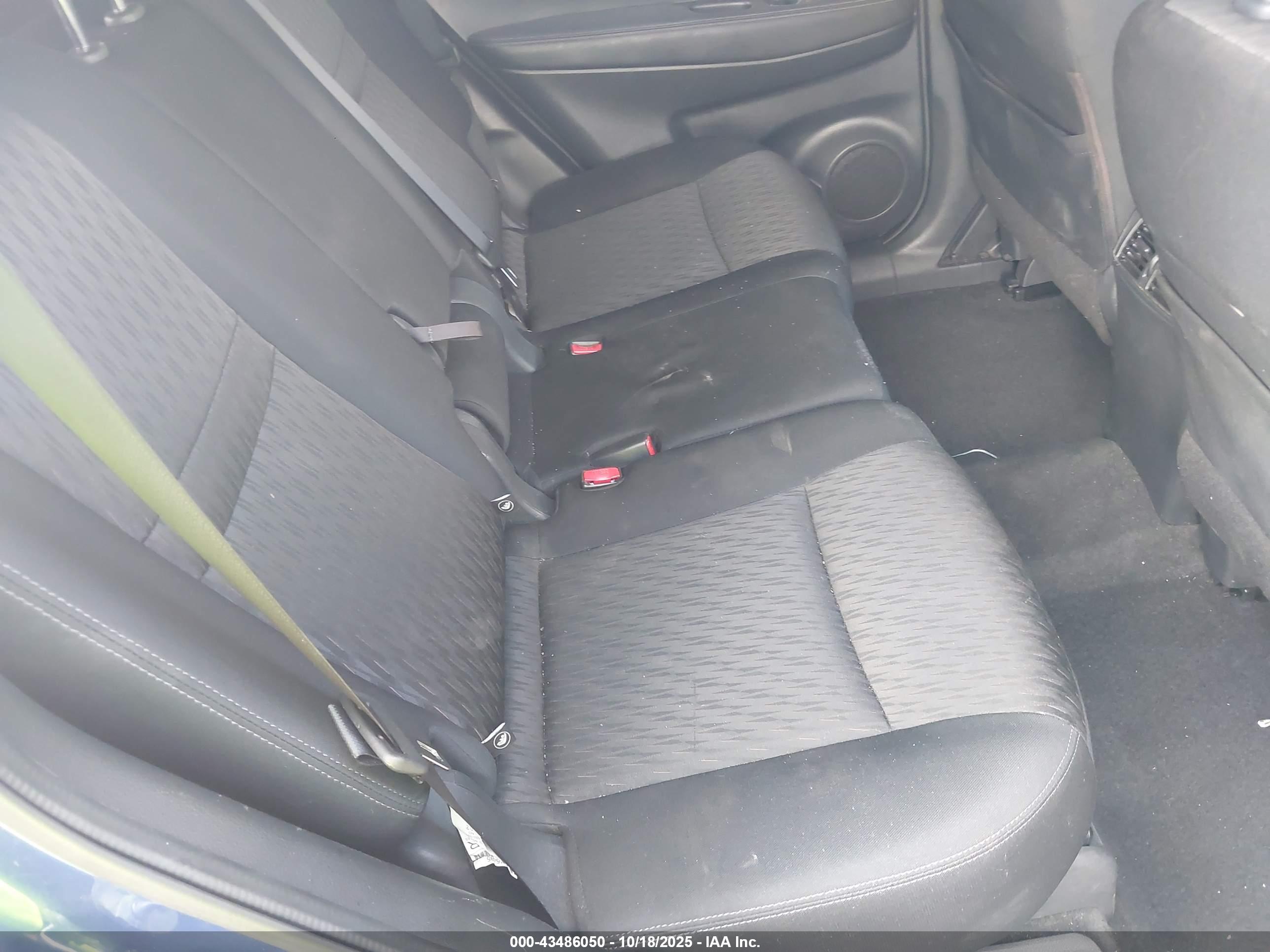 NISSAN ROGUE image 8