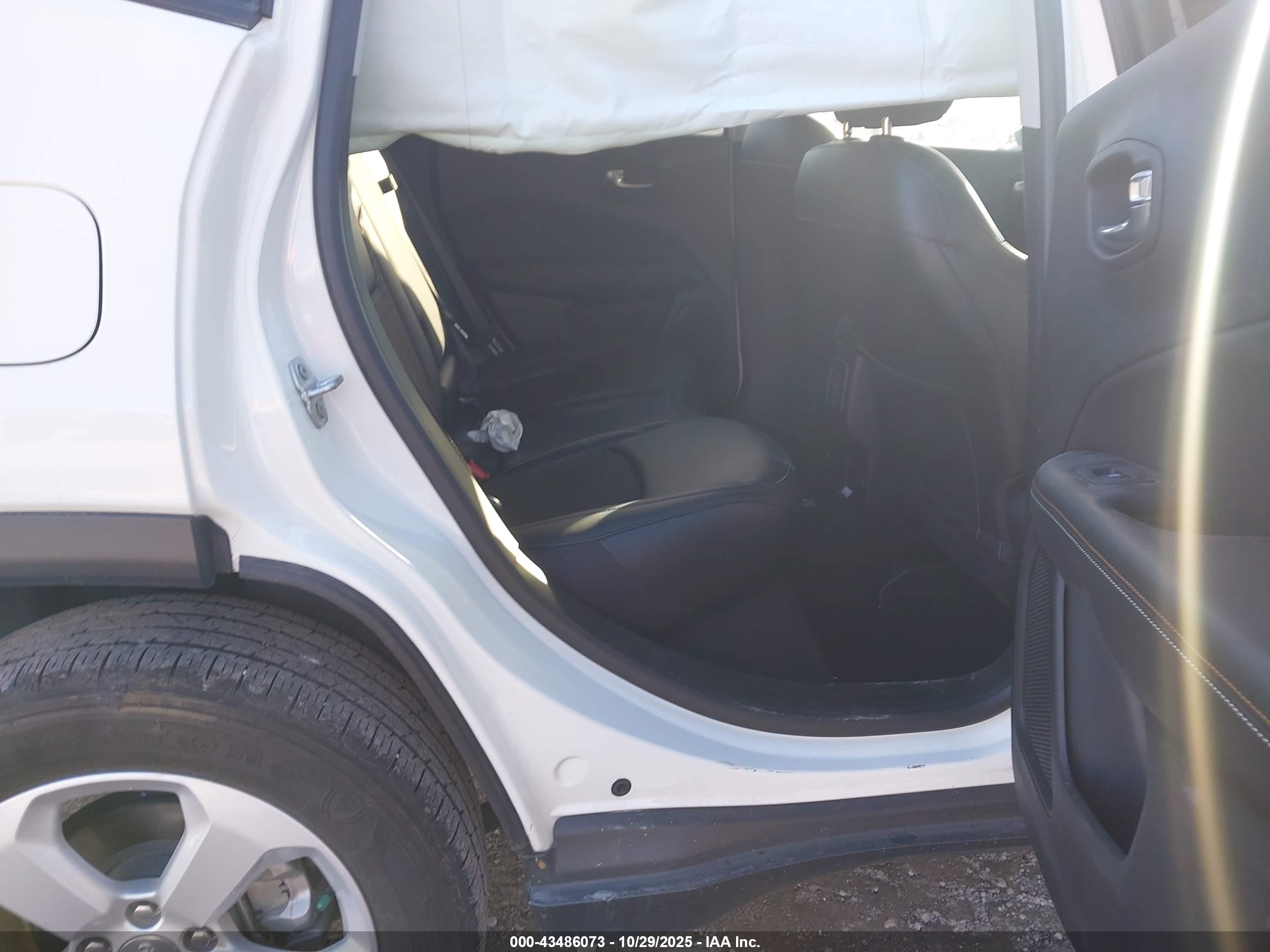 JEEP COMPASS image 8