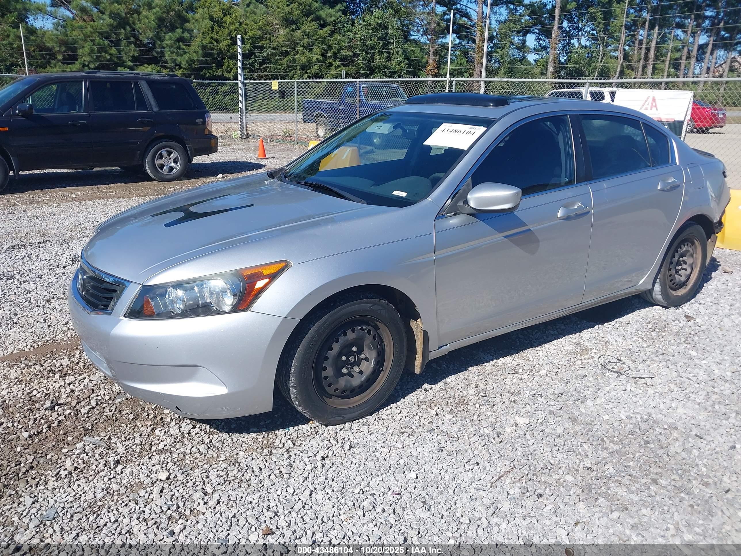 HONDA ACCORD image 2