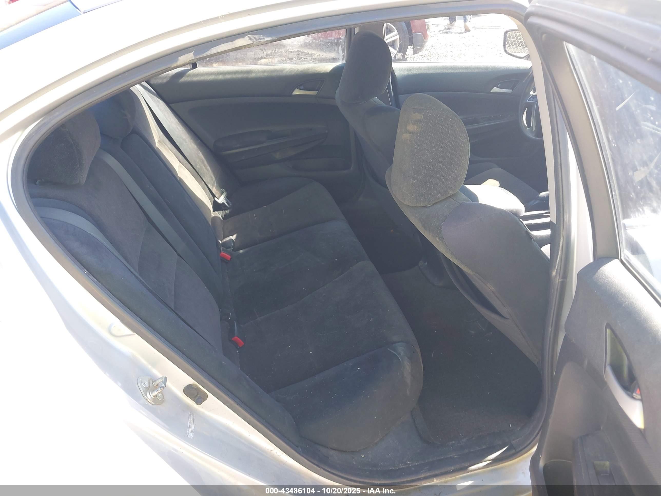 HONDA ACCORD image 8