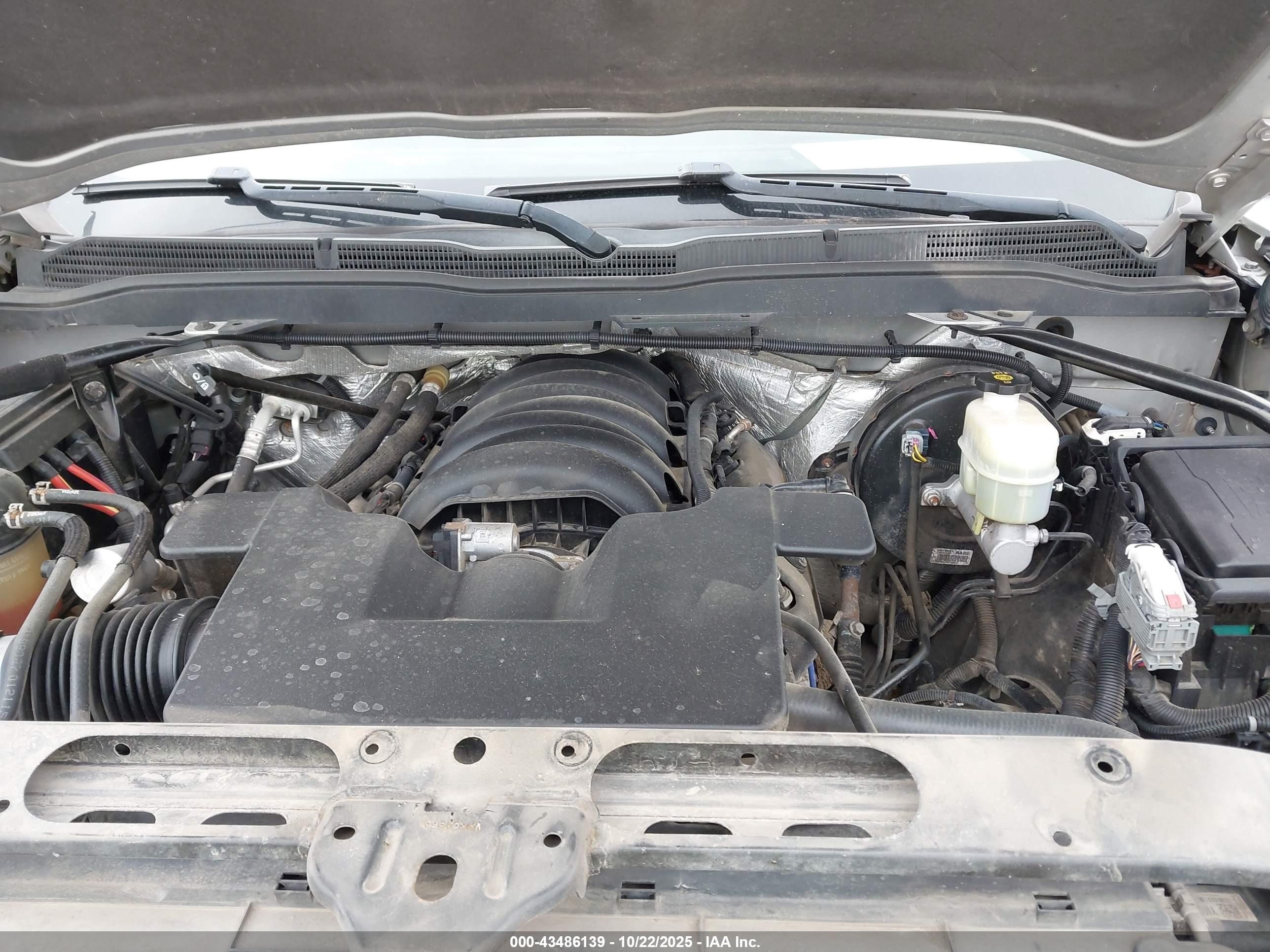 CHEVROLET SILVERADO image 10