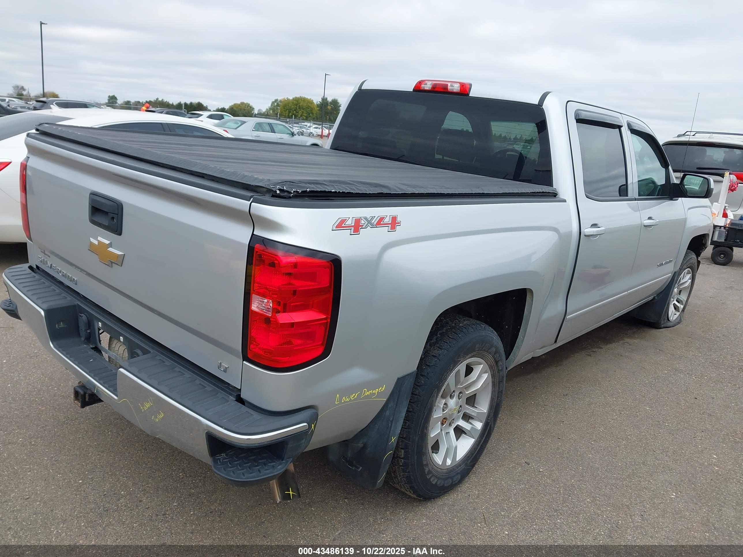 CHEVROLET SILVERADO image 4