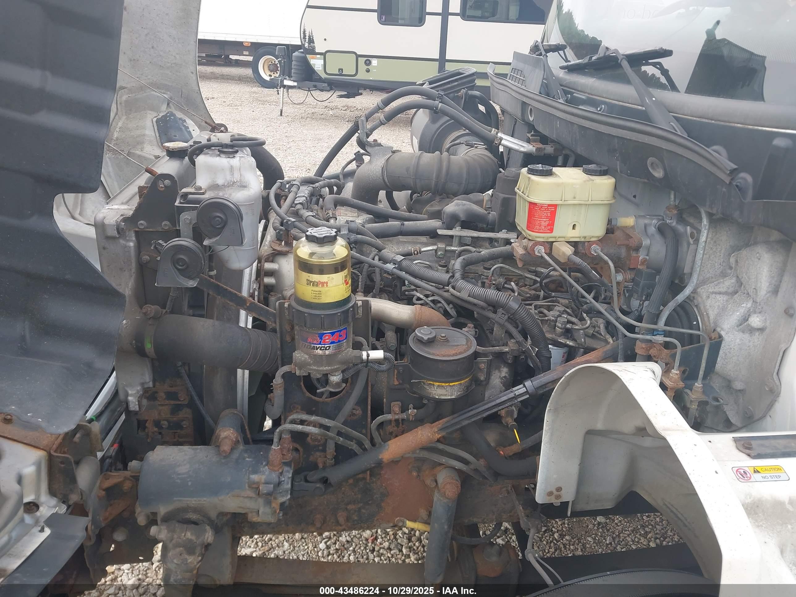HINO 258/268 image 10