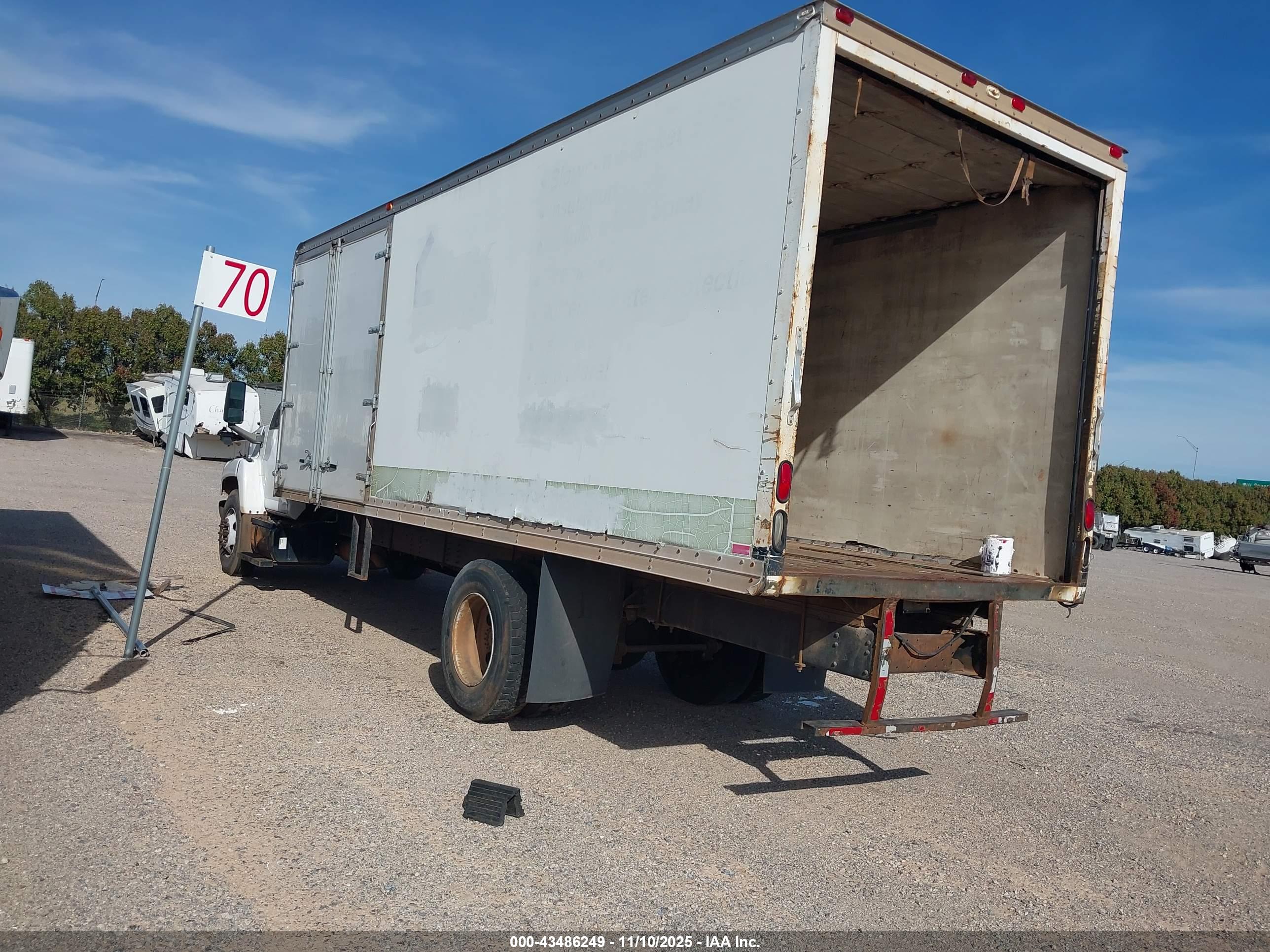 GMC C7500 image 3
