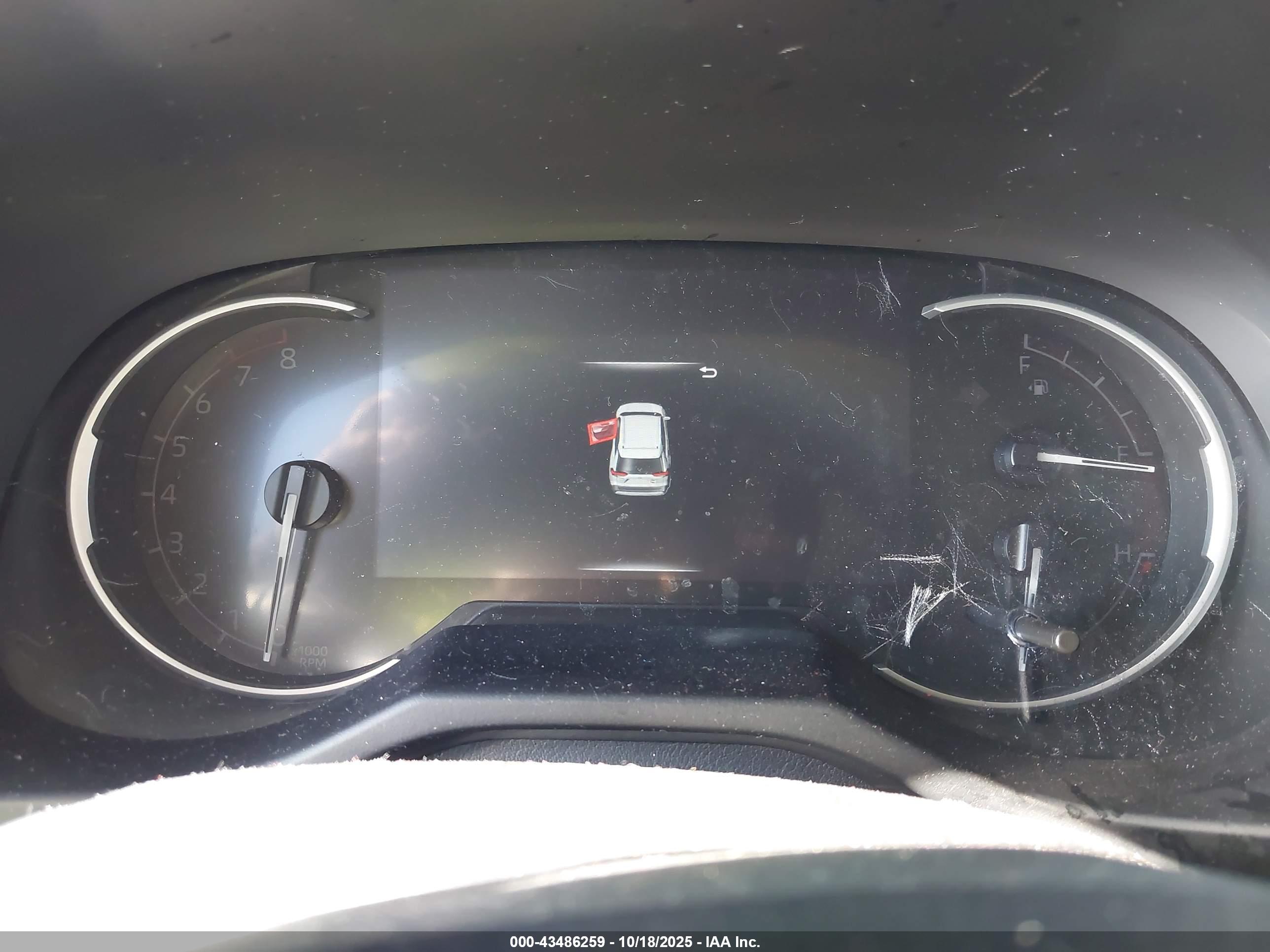 TOYOTA RAV4 image 7