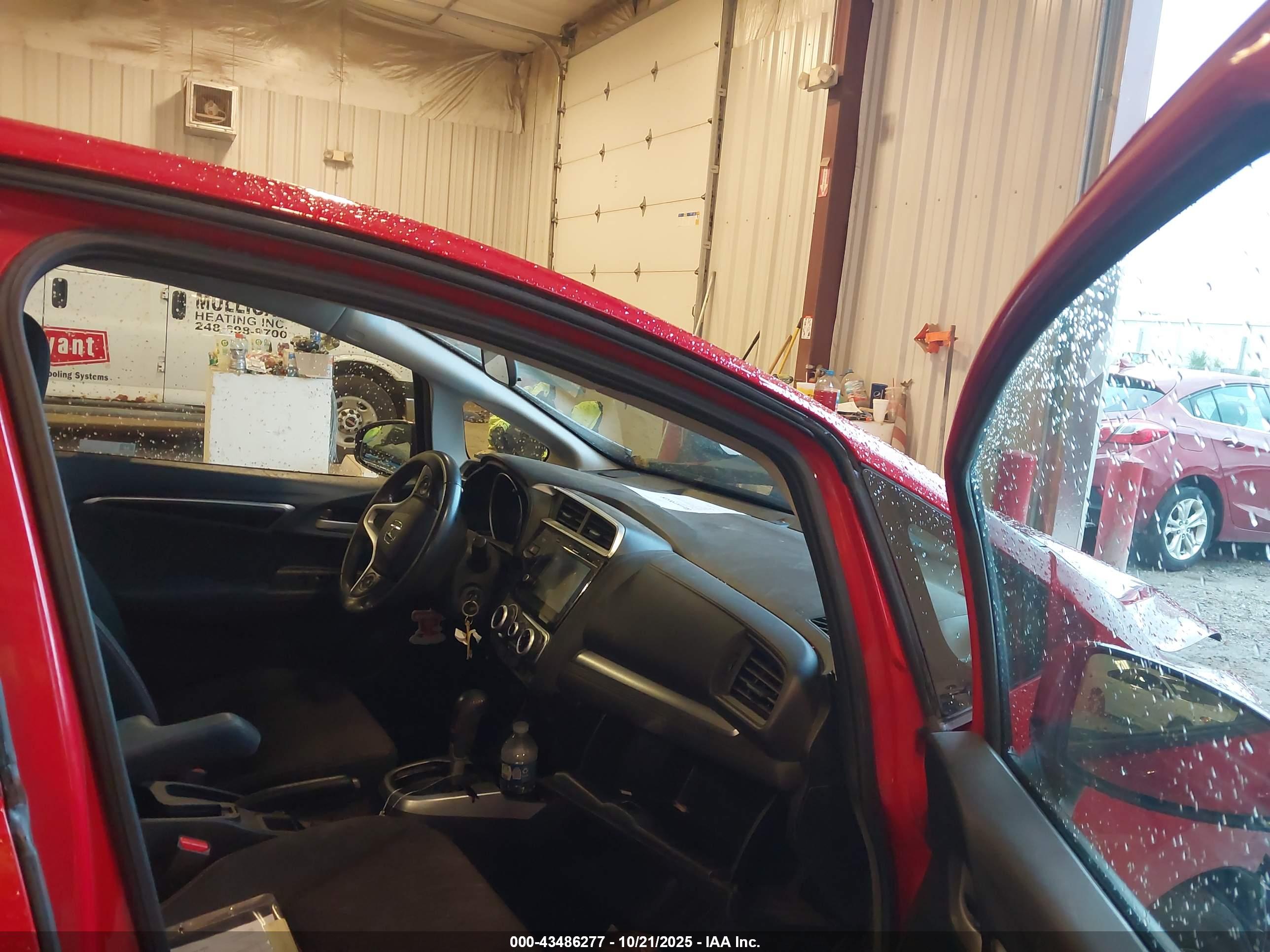 HONDA FIT image 5