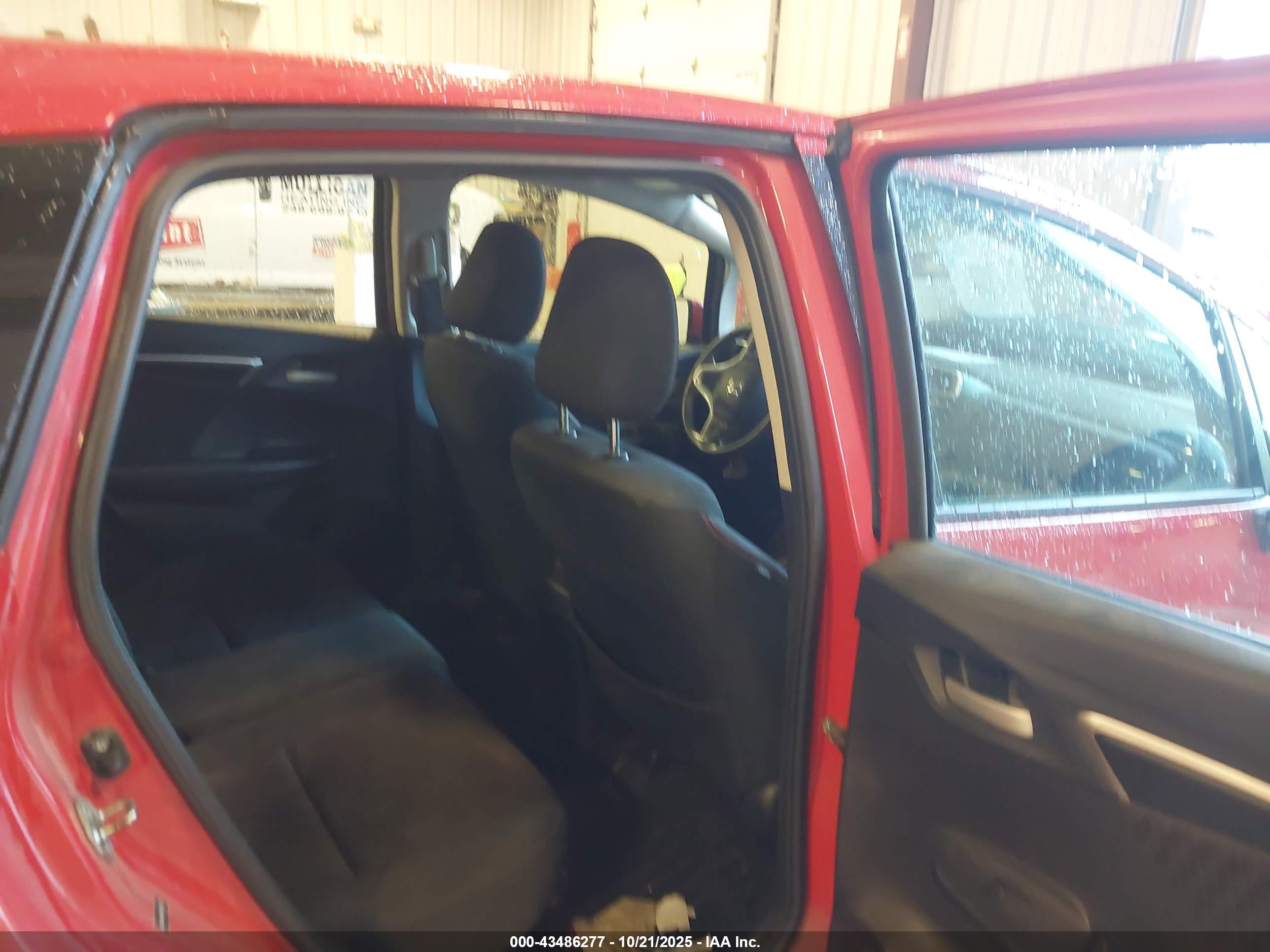 HONDA FIT image 8