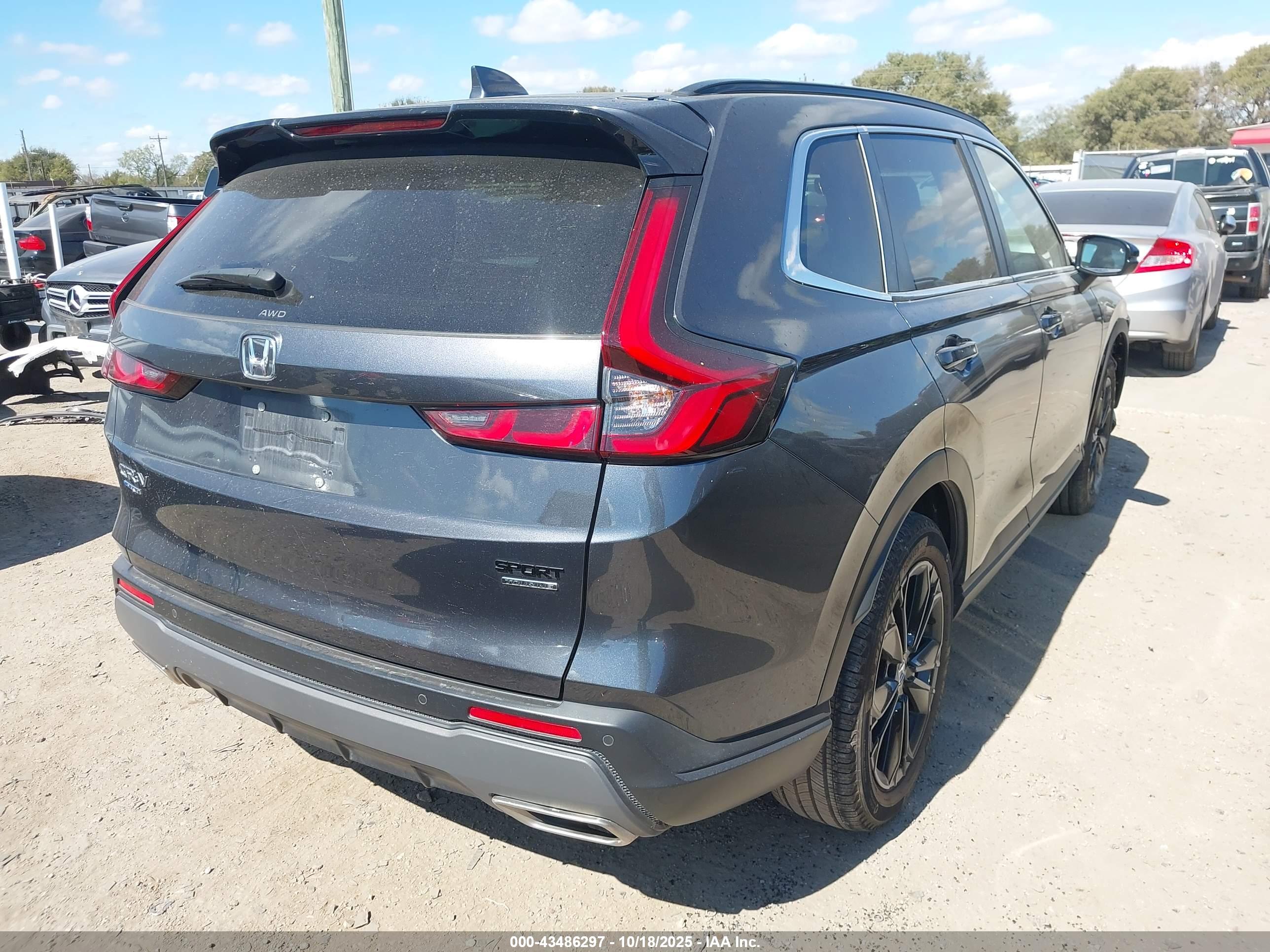 HONDA CR-V image 4