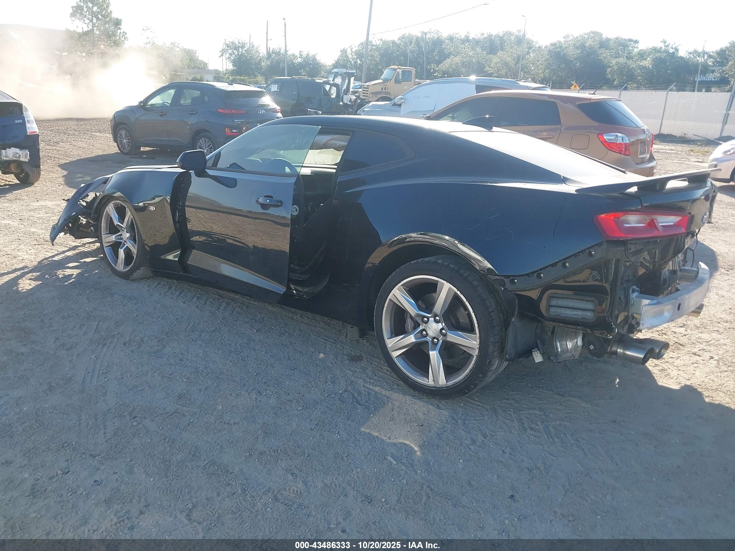 CHEVROLET CAMARO image 3