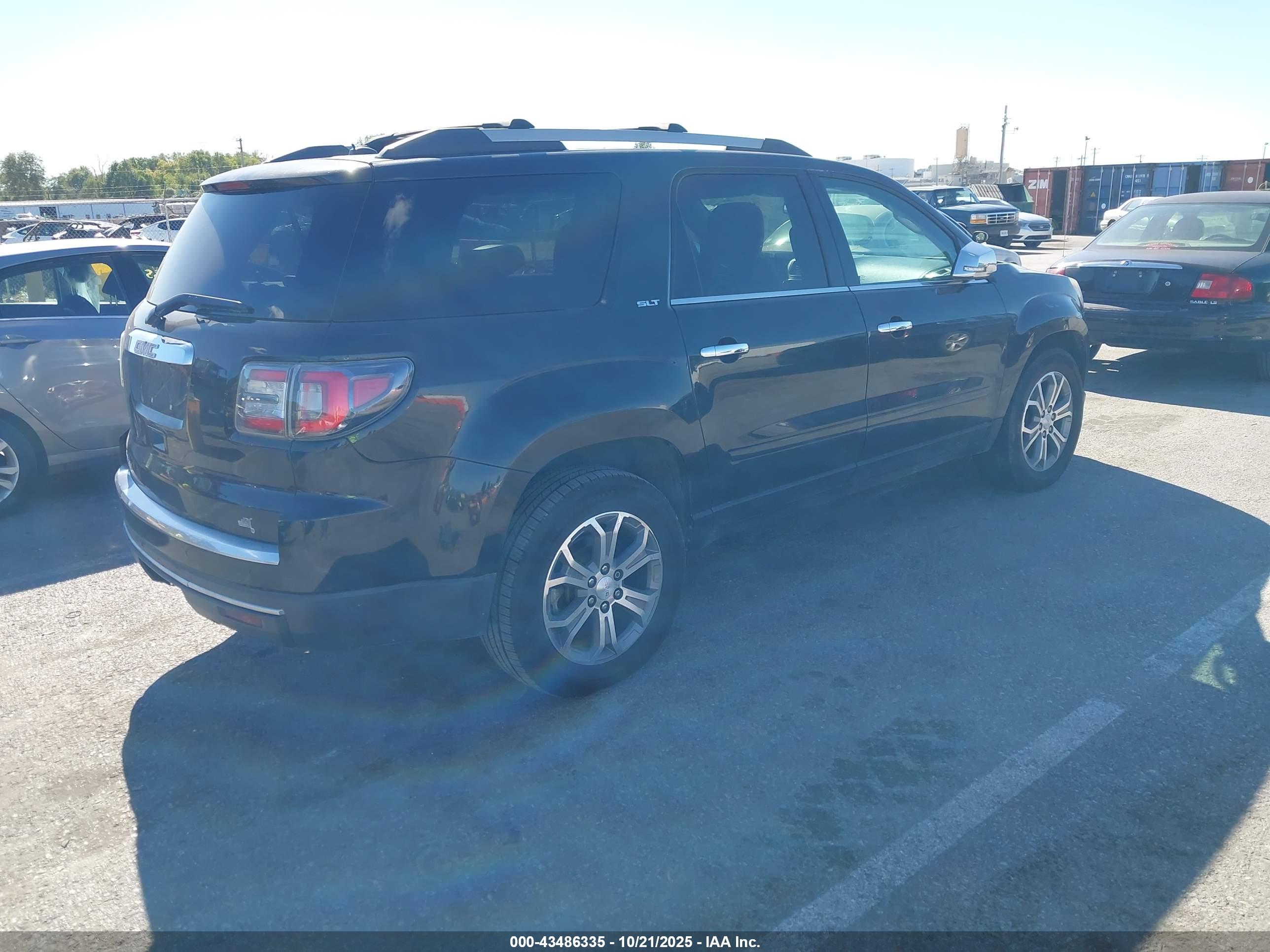 GMC ACADIA image 4
