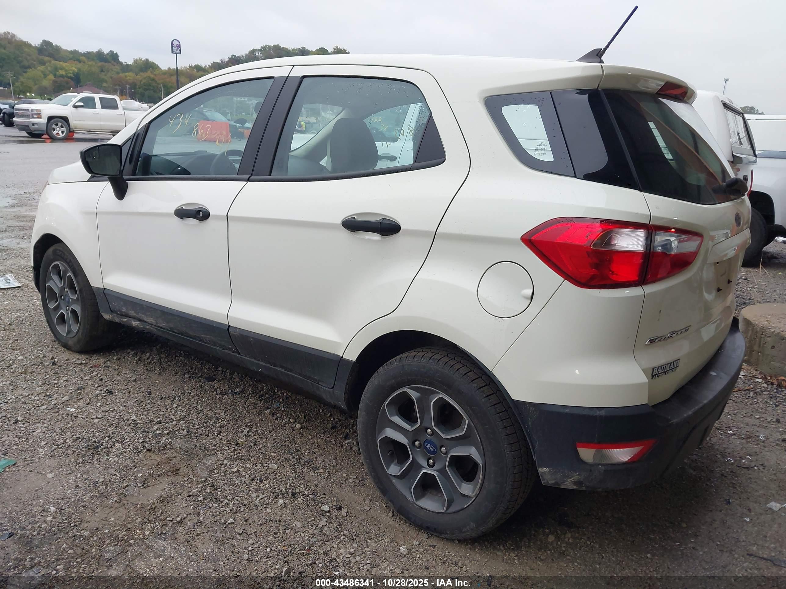 FORD ECOSPORT image 3