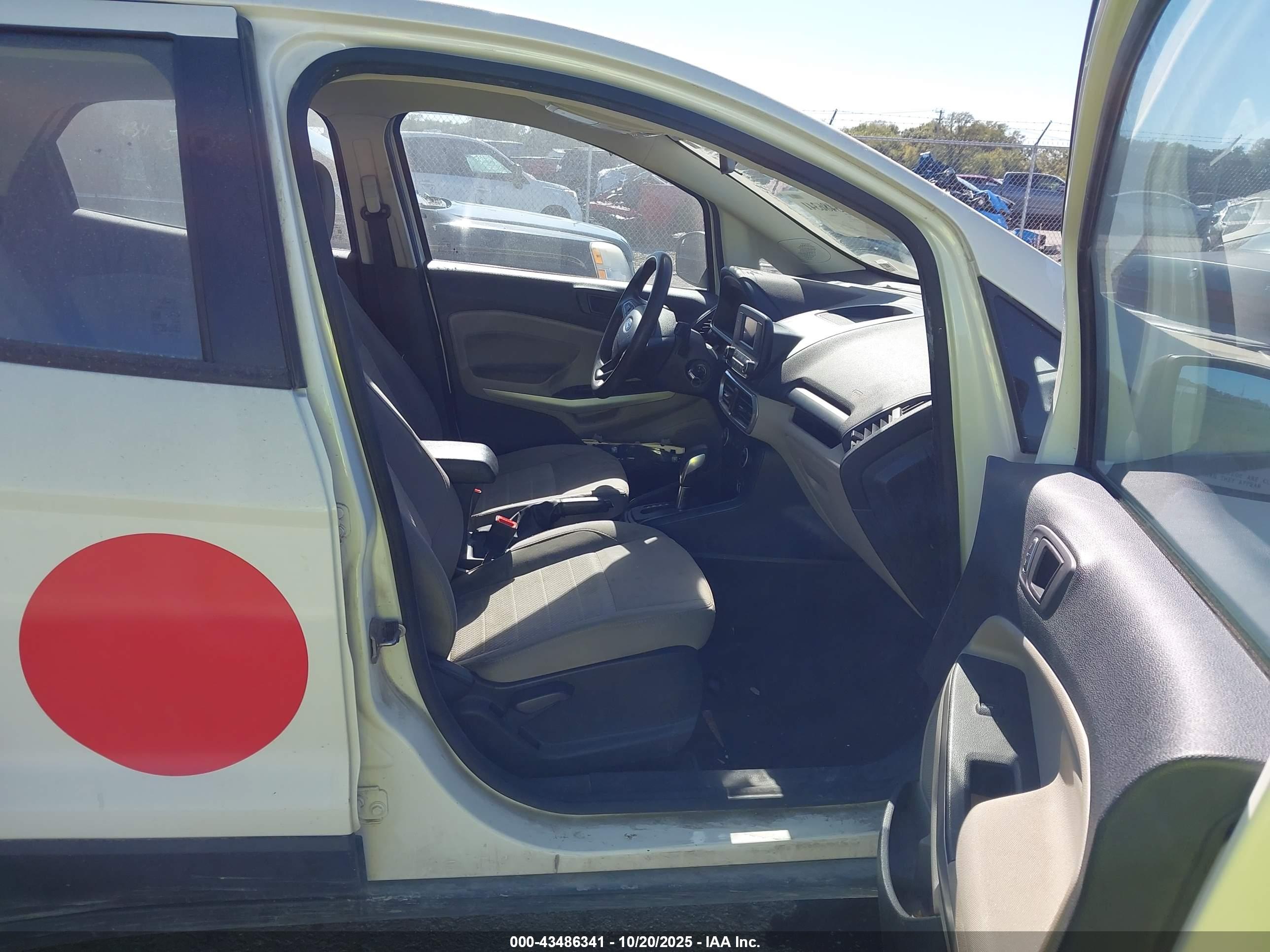 FORD ECOSPORT image 5