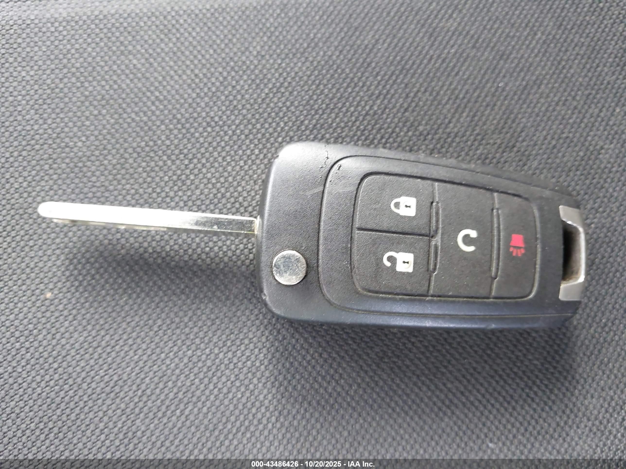 CHEVROLET TRAX image 11
