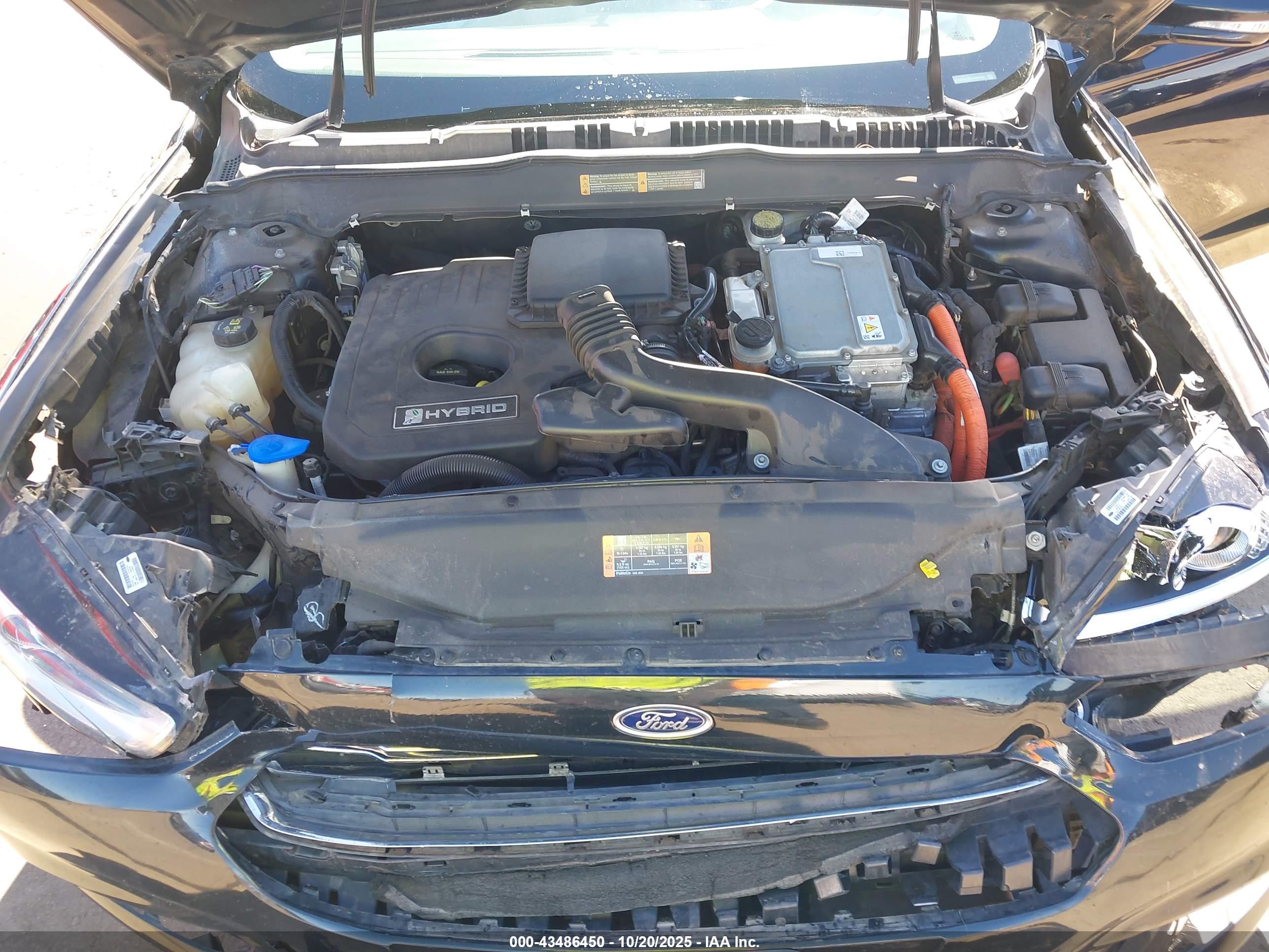FORD FUSION image 10