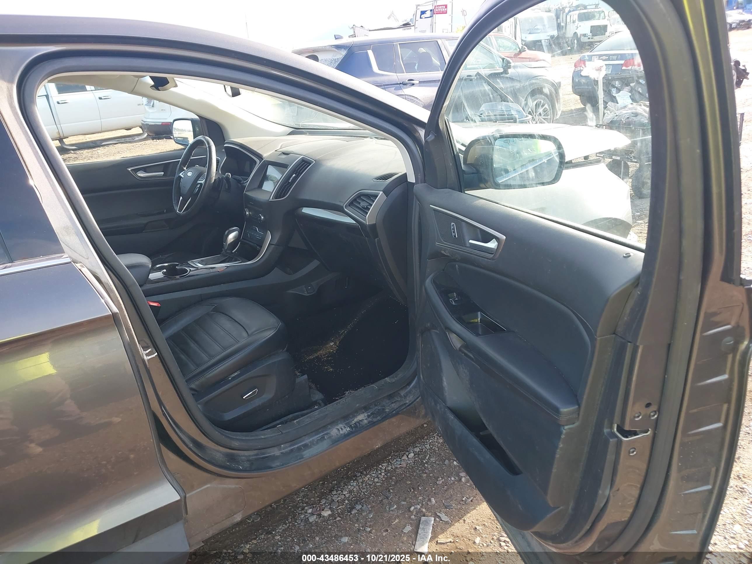 FORD EDGE image 5