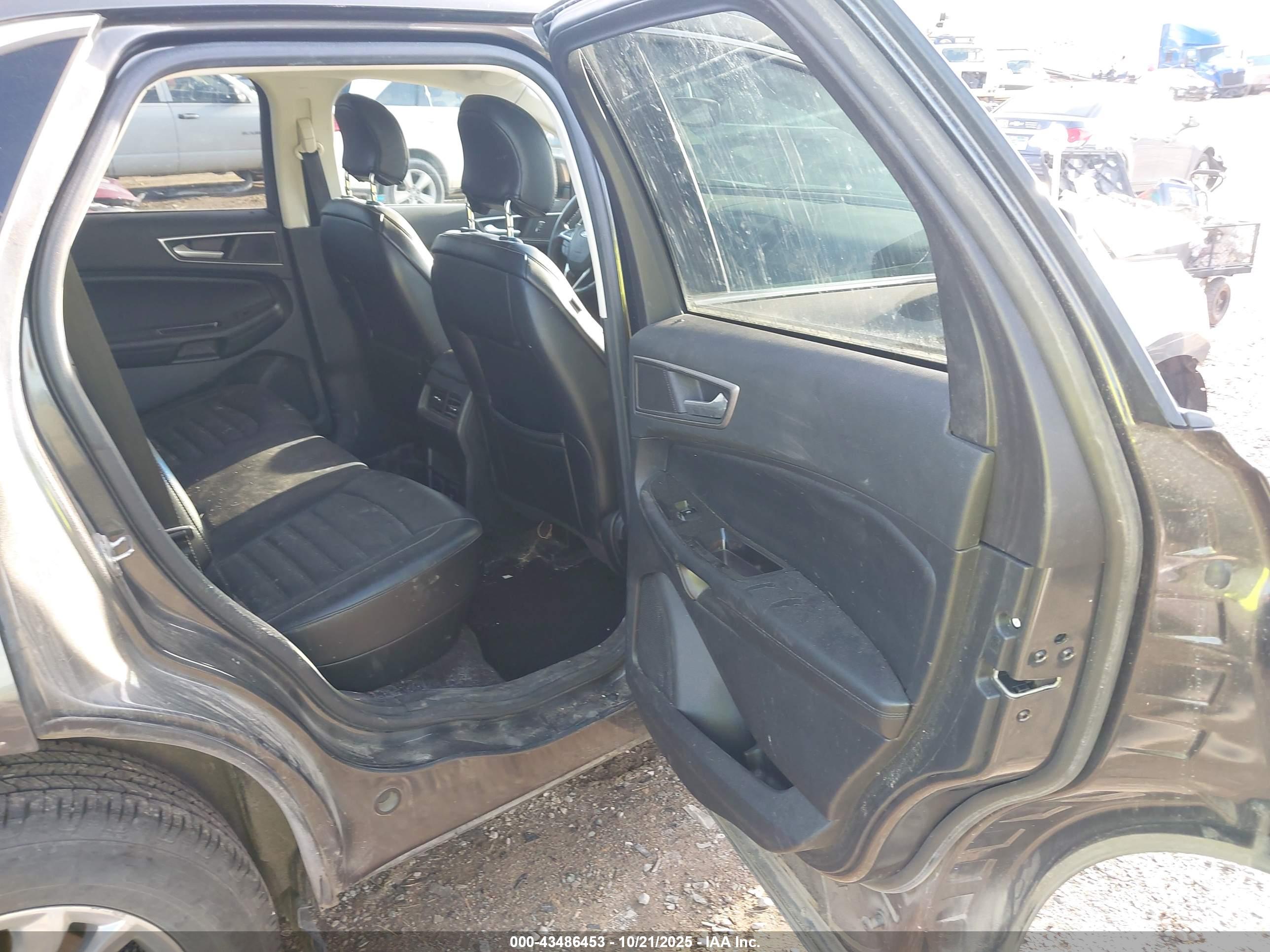 FORD EDGE image 8