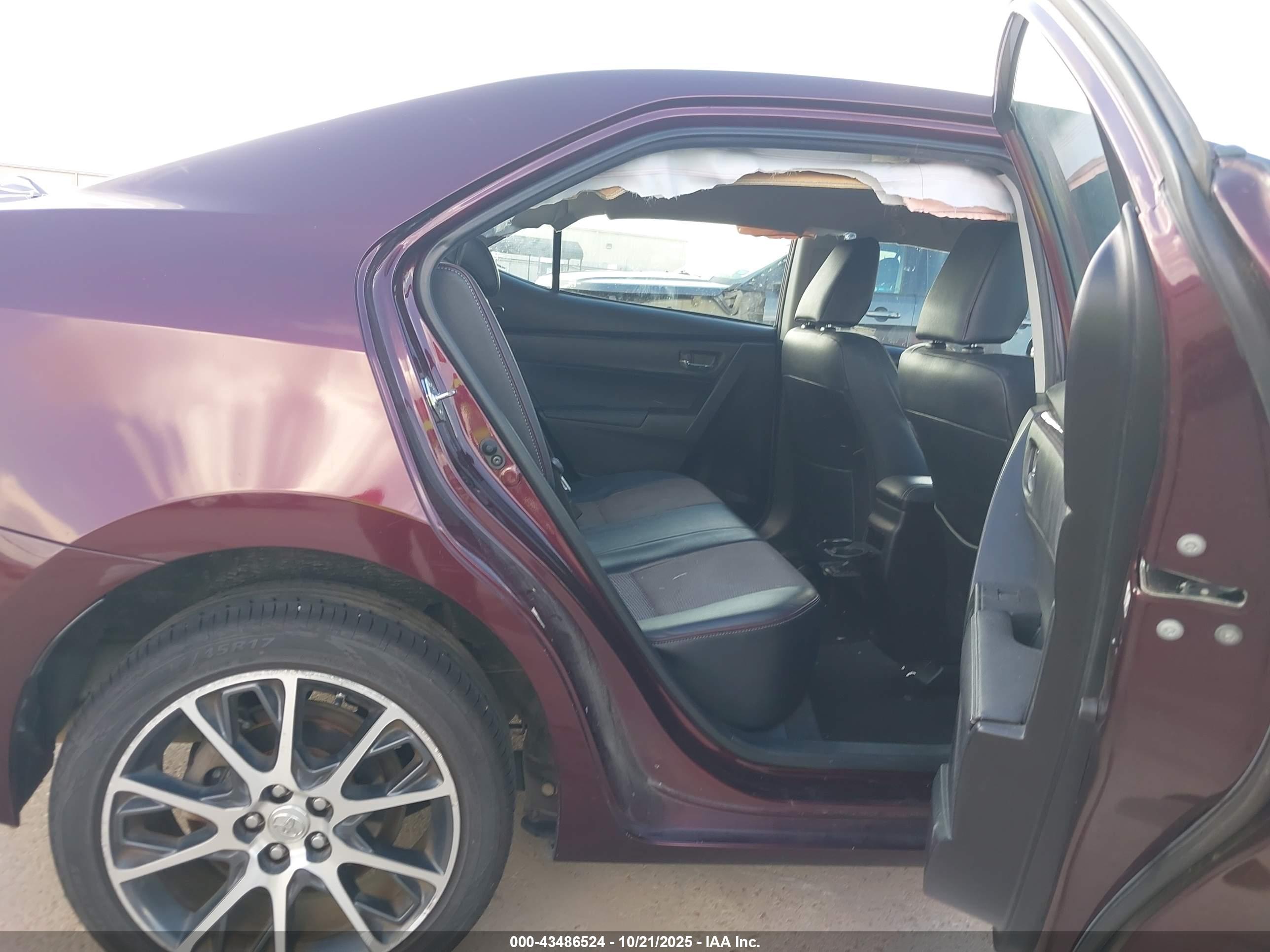 TOYOTA COROLLA image 8