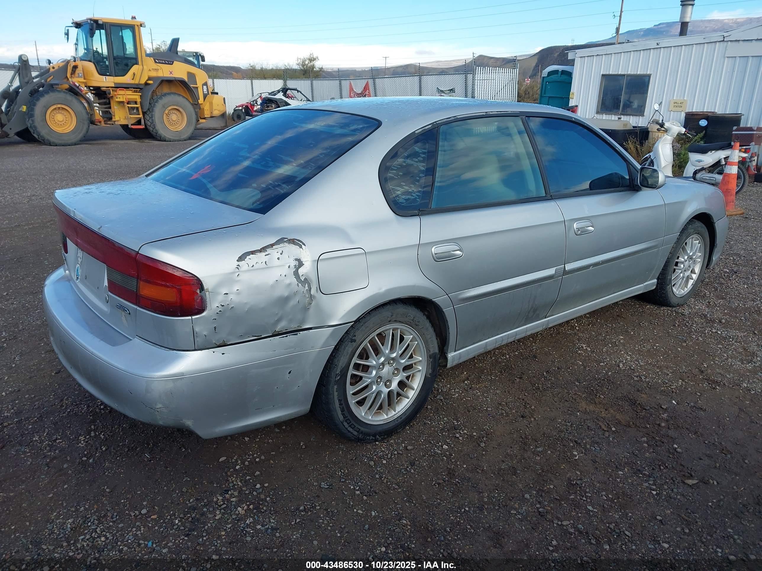 SUBARU LEGACY image 4