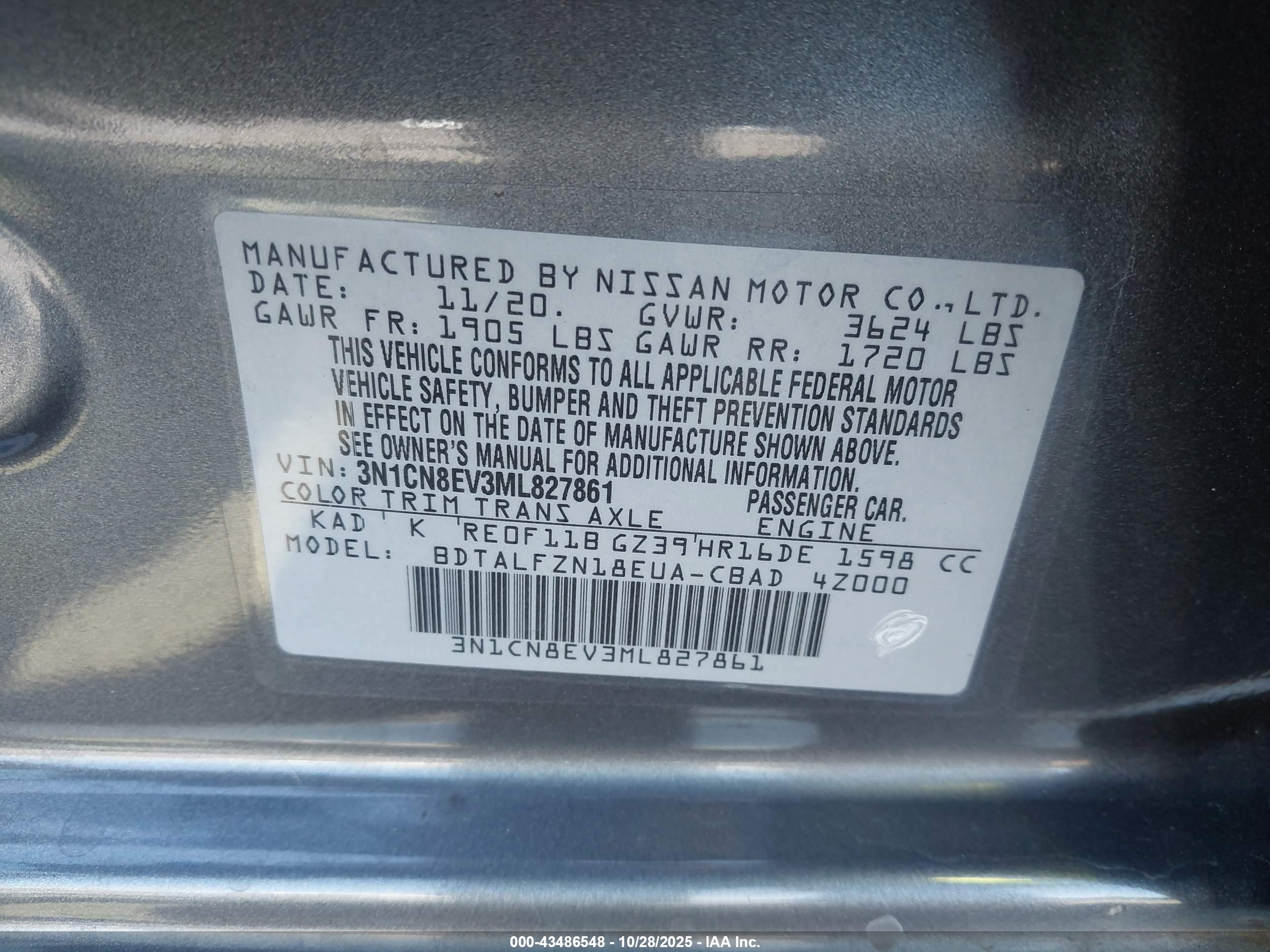 NISSAN VERSA image 9