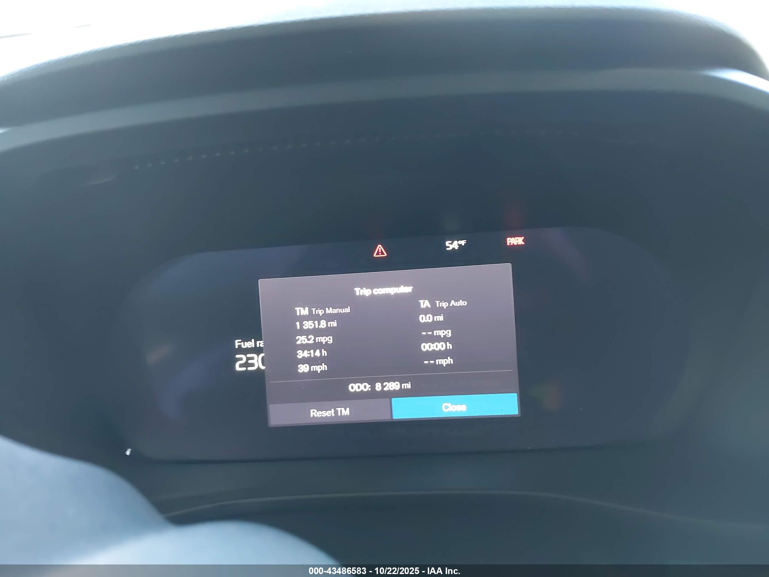 VOLVO XC40 image 7