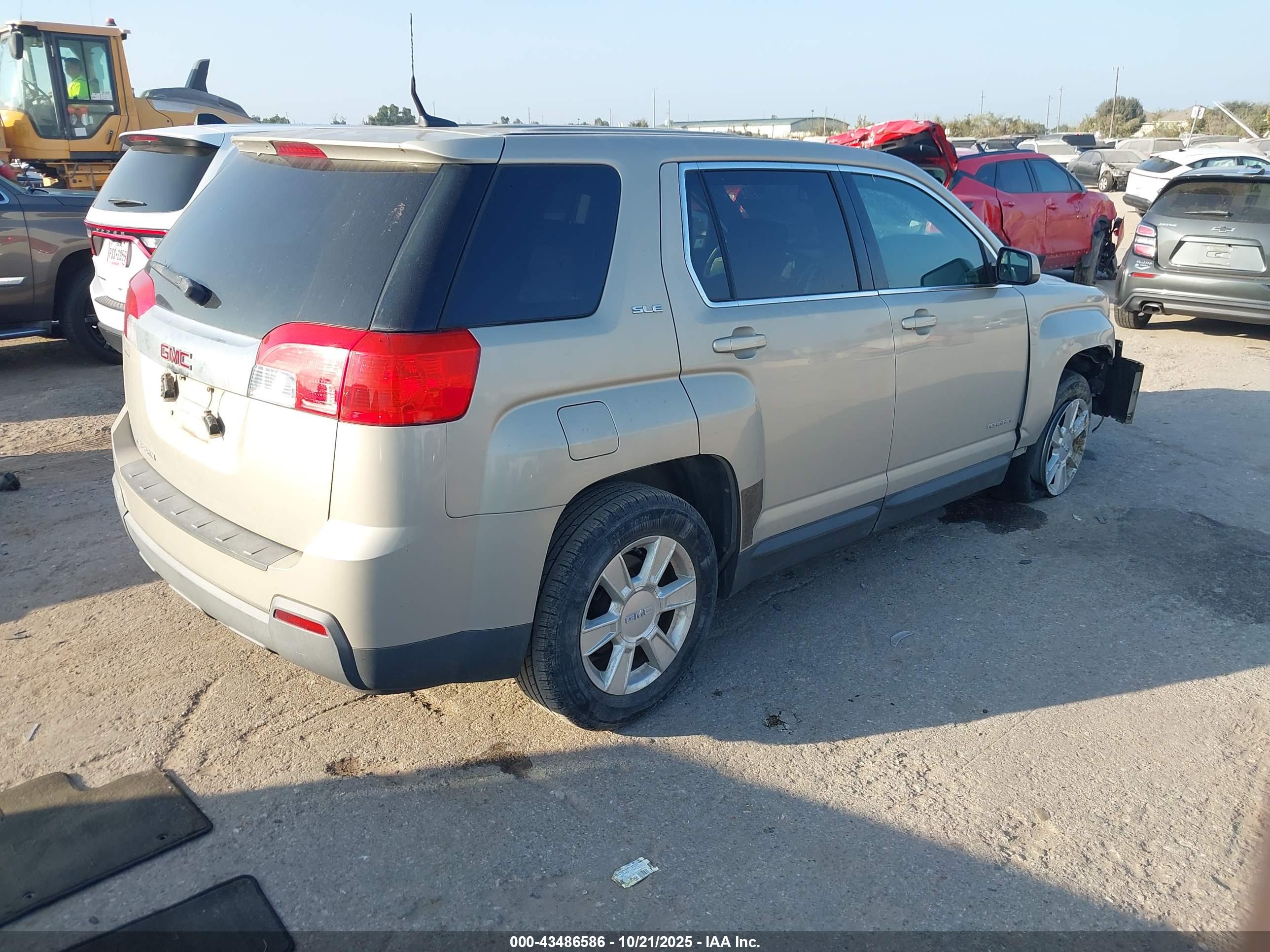 GMC TERRAIN image 4