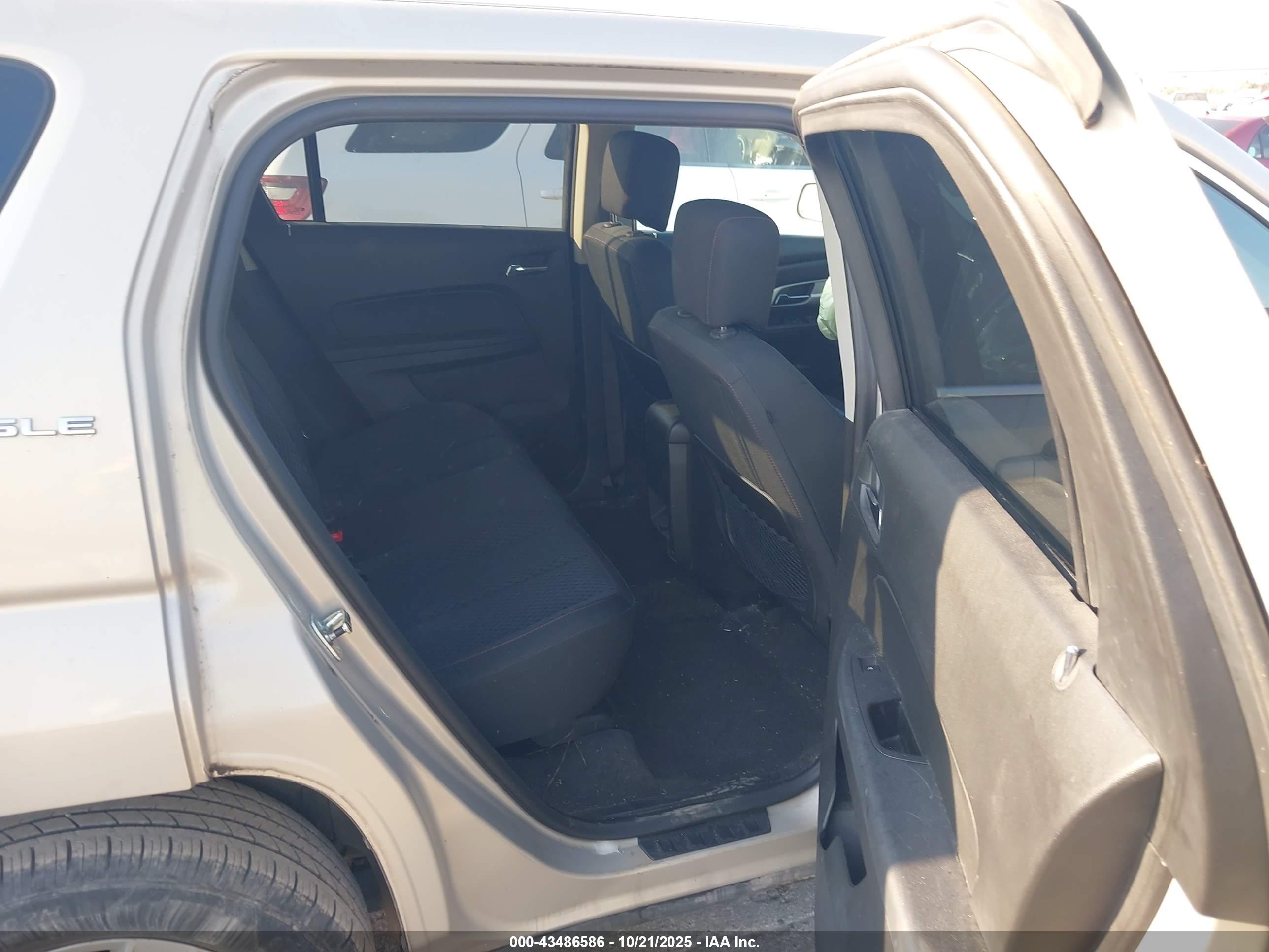 GMC TERRAIN image 8