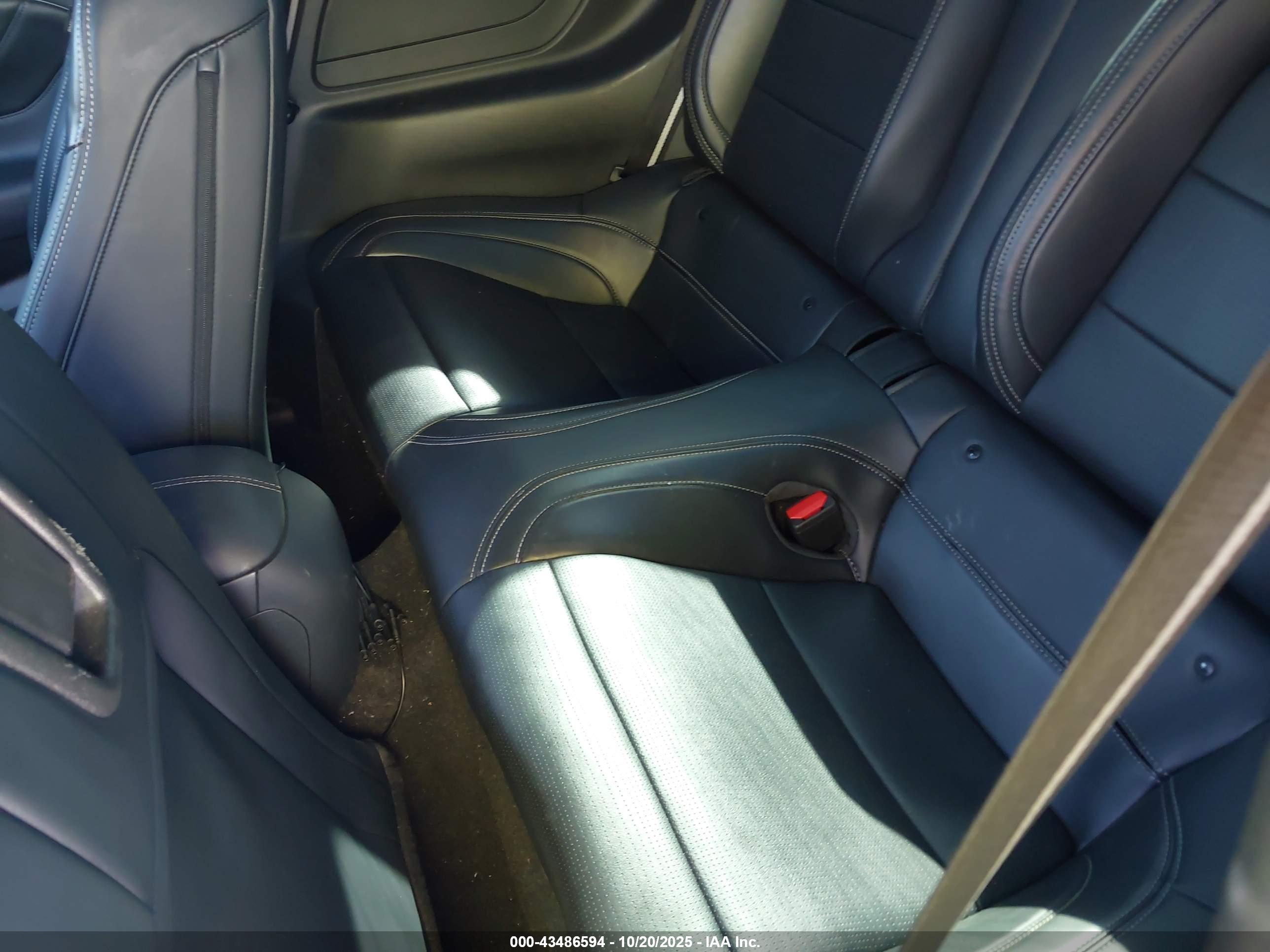 FORD MUSTANG image 8