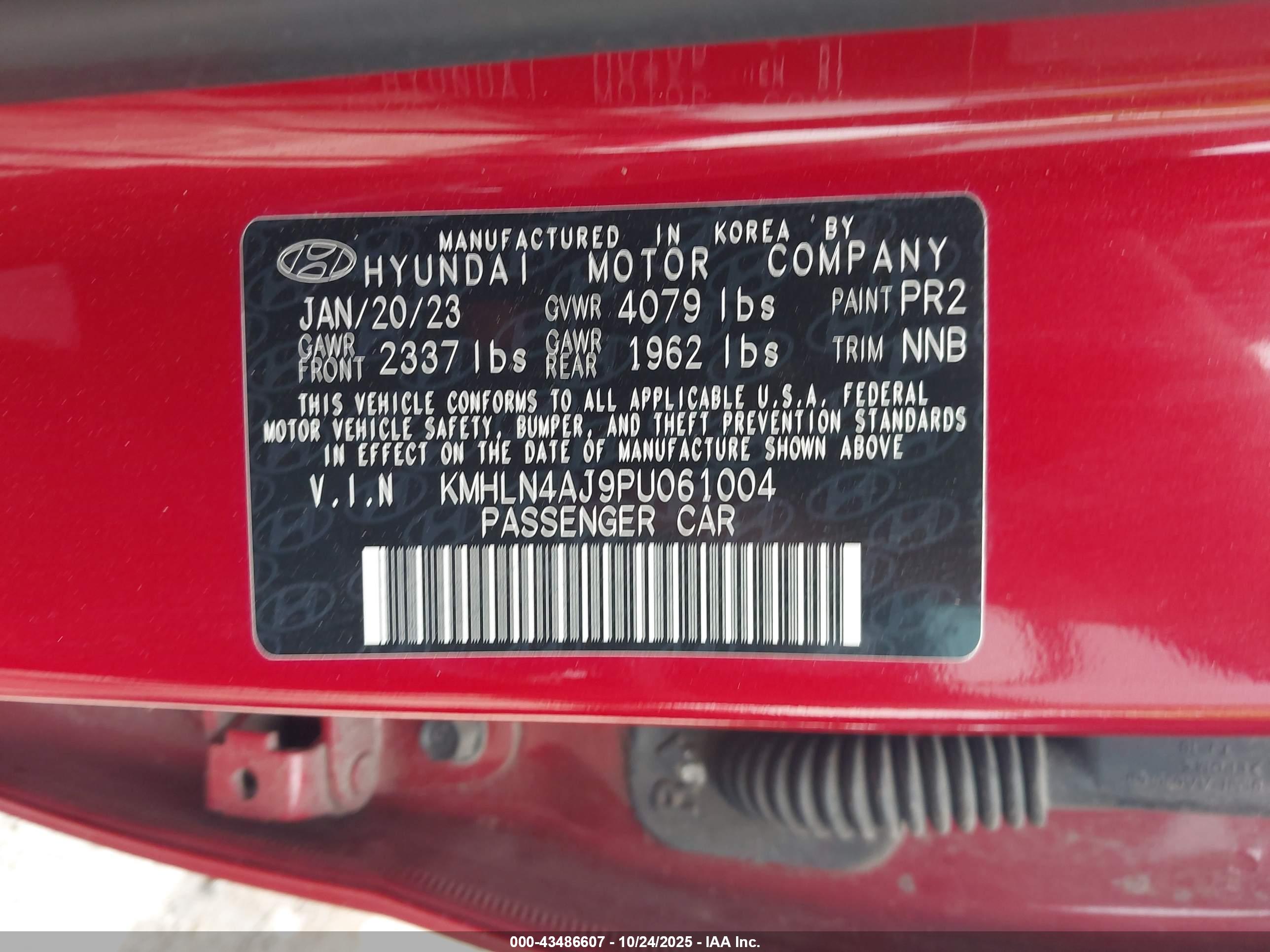 HYUNDAI ELANTRA image 9