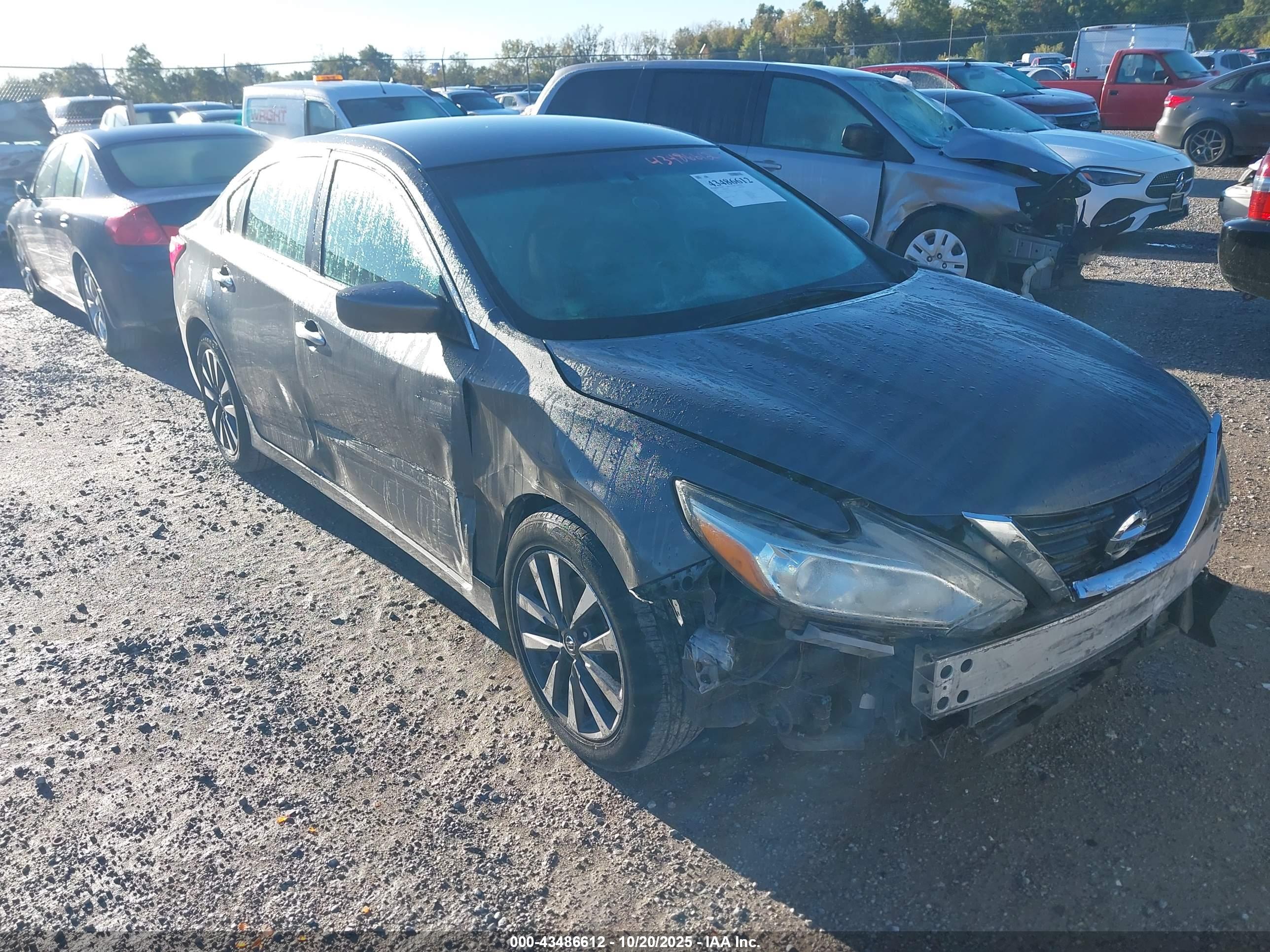 NISSAN ALTIMA image 6