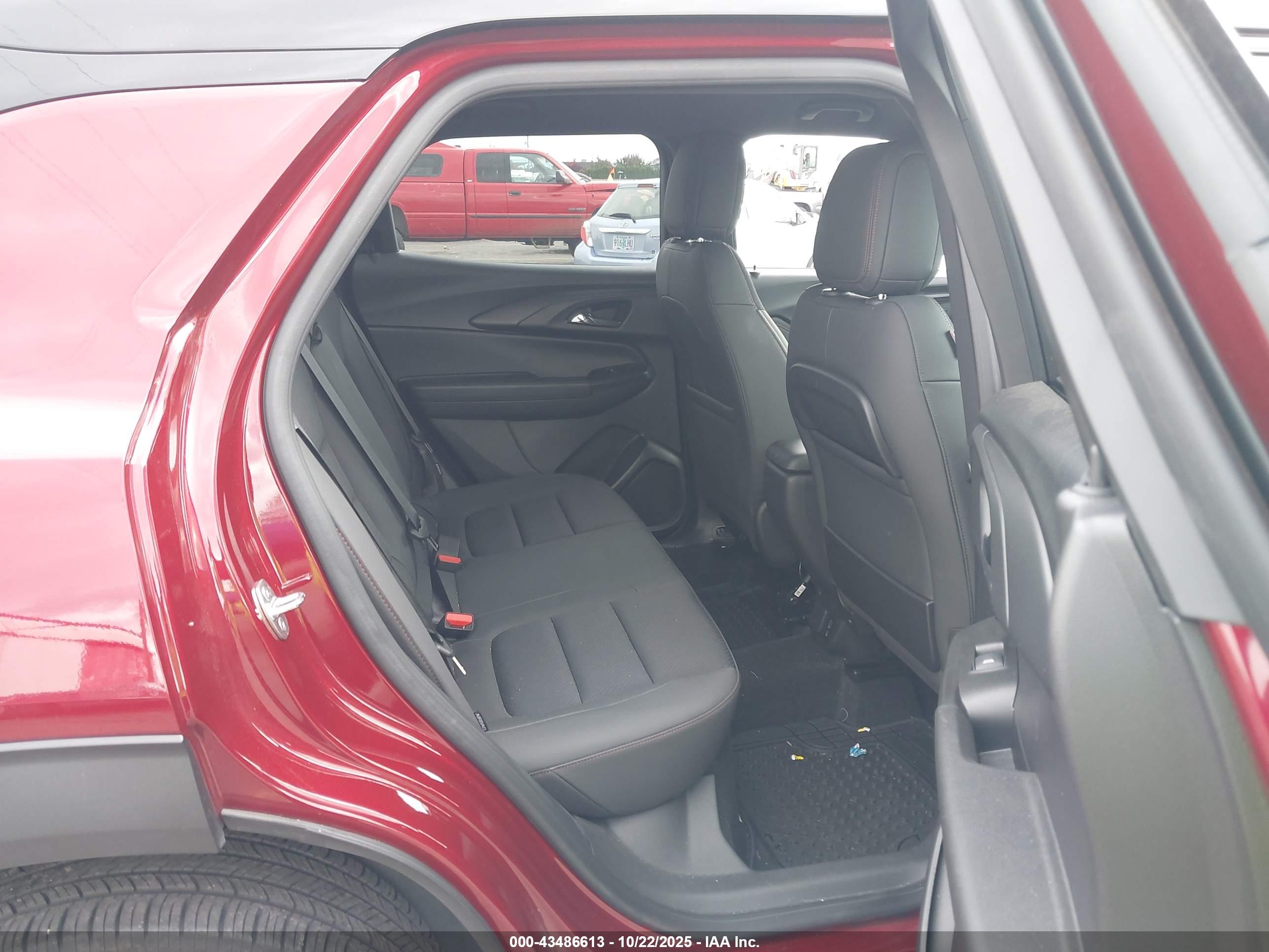 CHEVROLET TRAILBLAZER image 8
