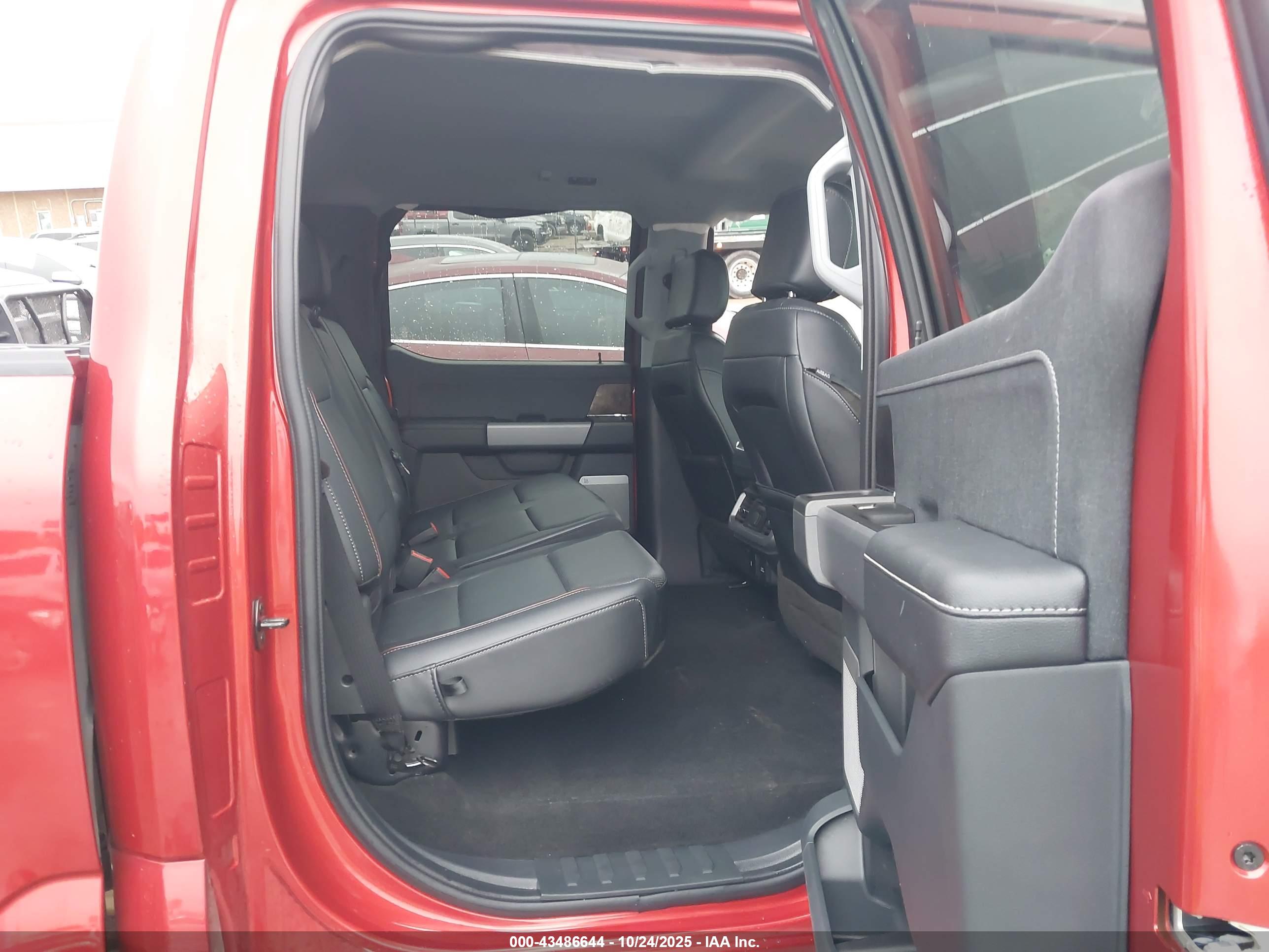 FORD F-150 image 8