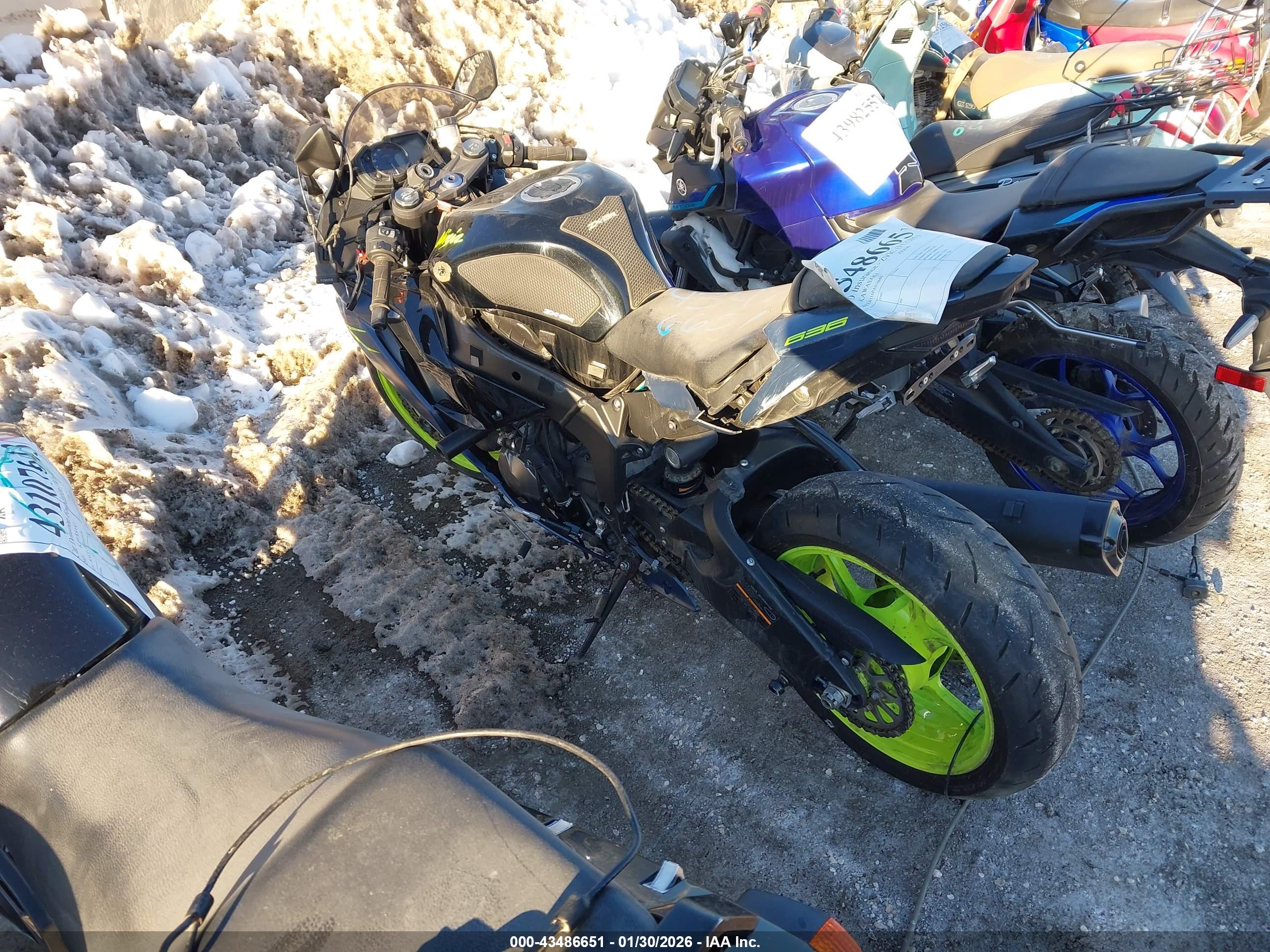KAWASAKI ZX636 image 3