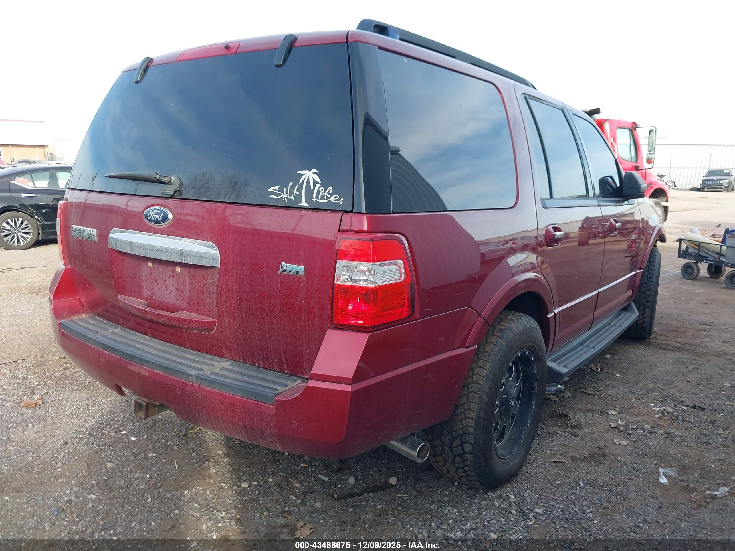 FORD EXPEDITION image 4