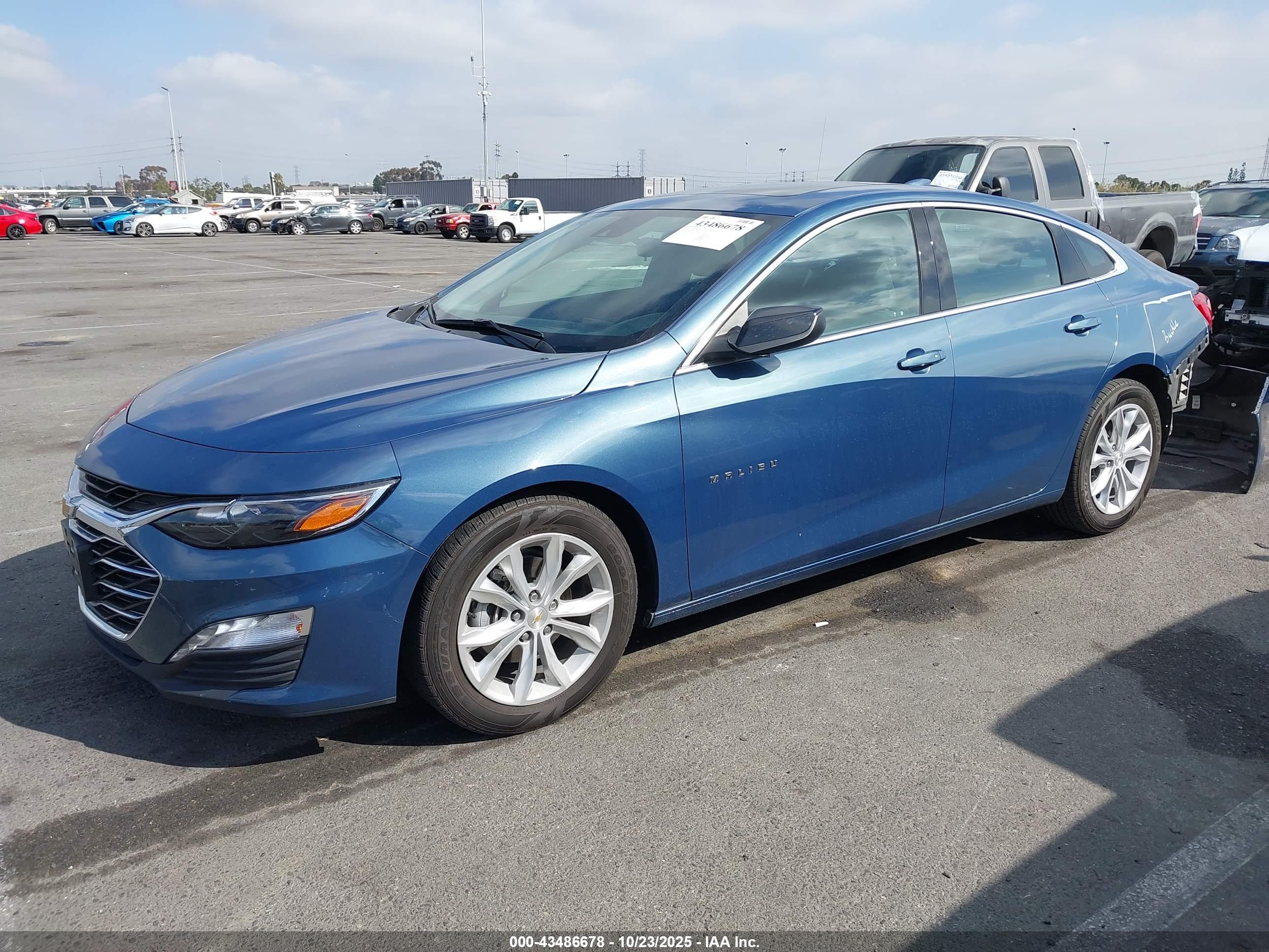 CHEVROLET MALIBU image 2