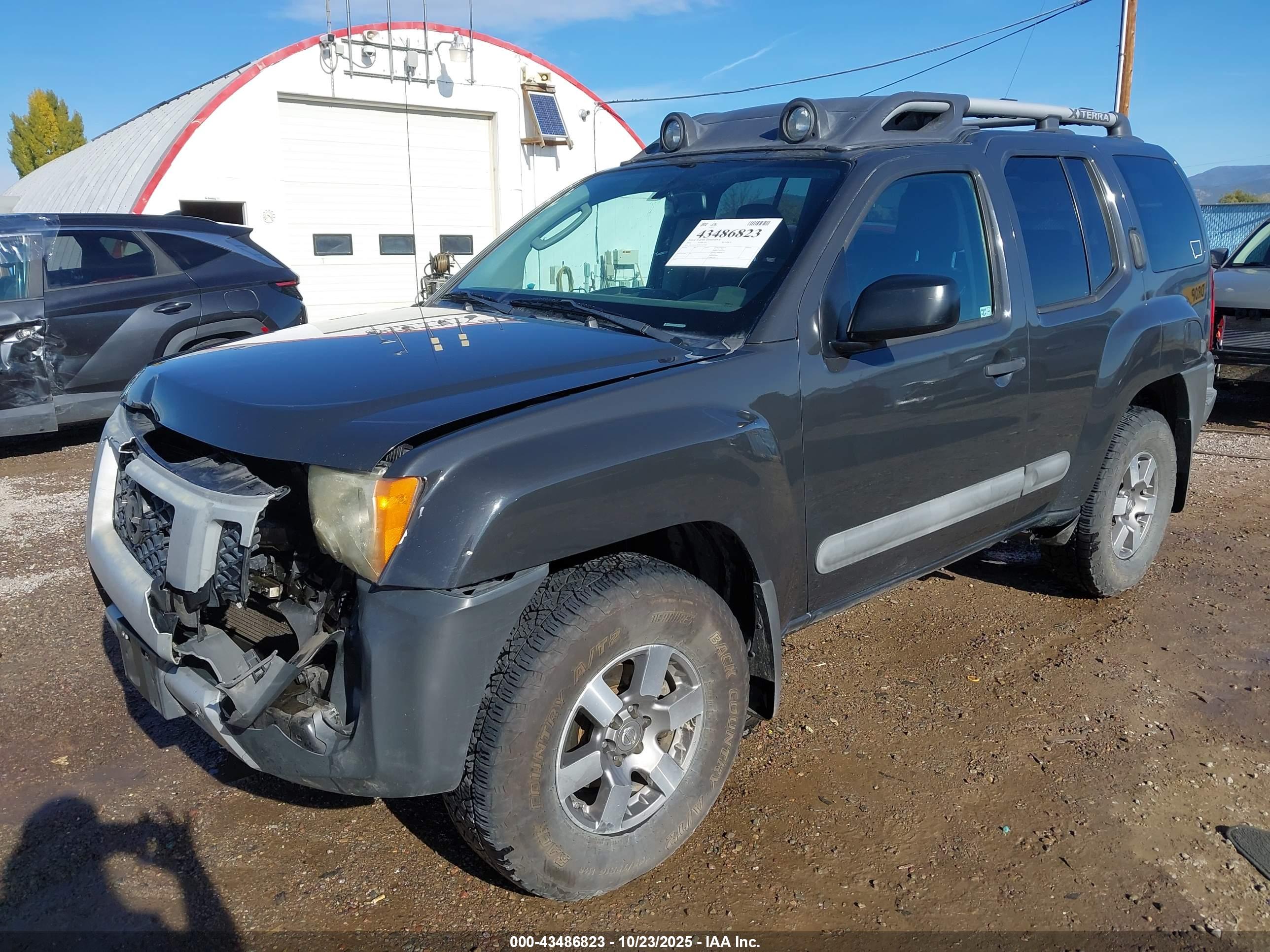 NISSAN XTERRA image 2