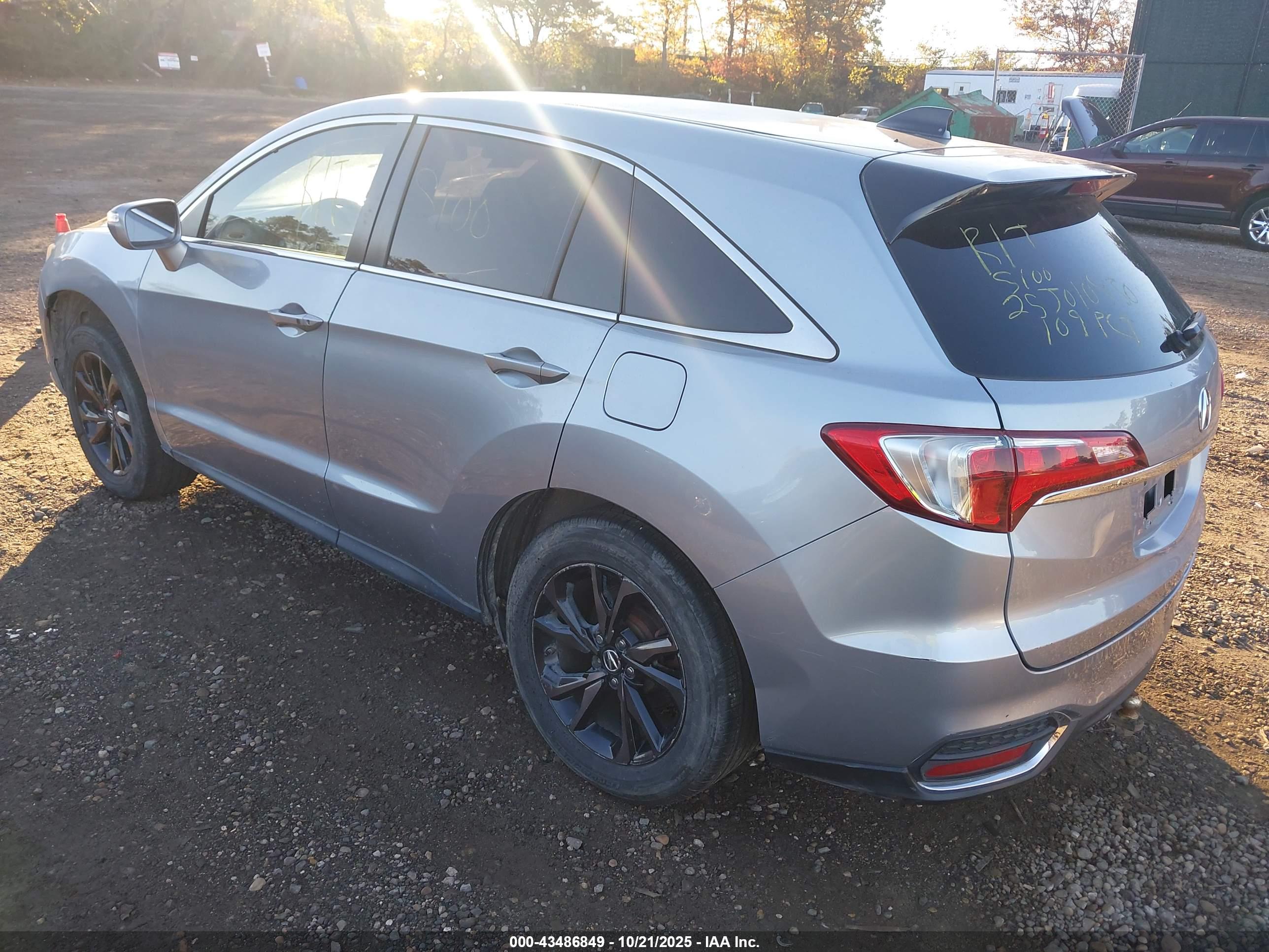 ACURA RDX image 3