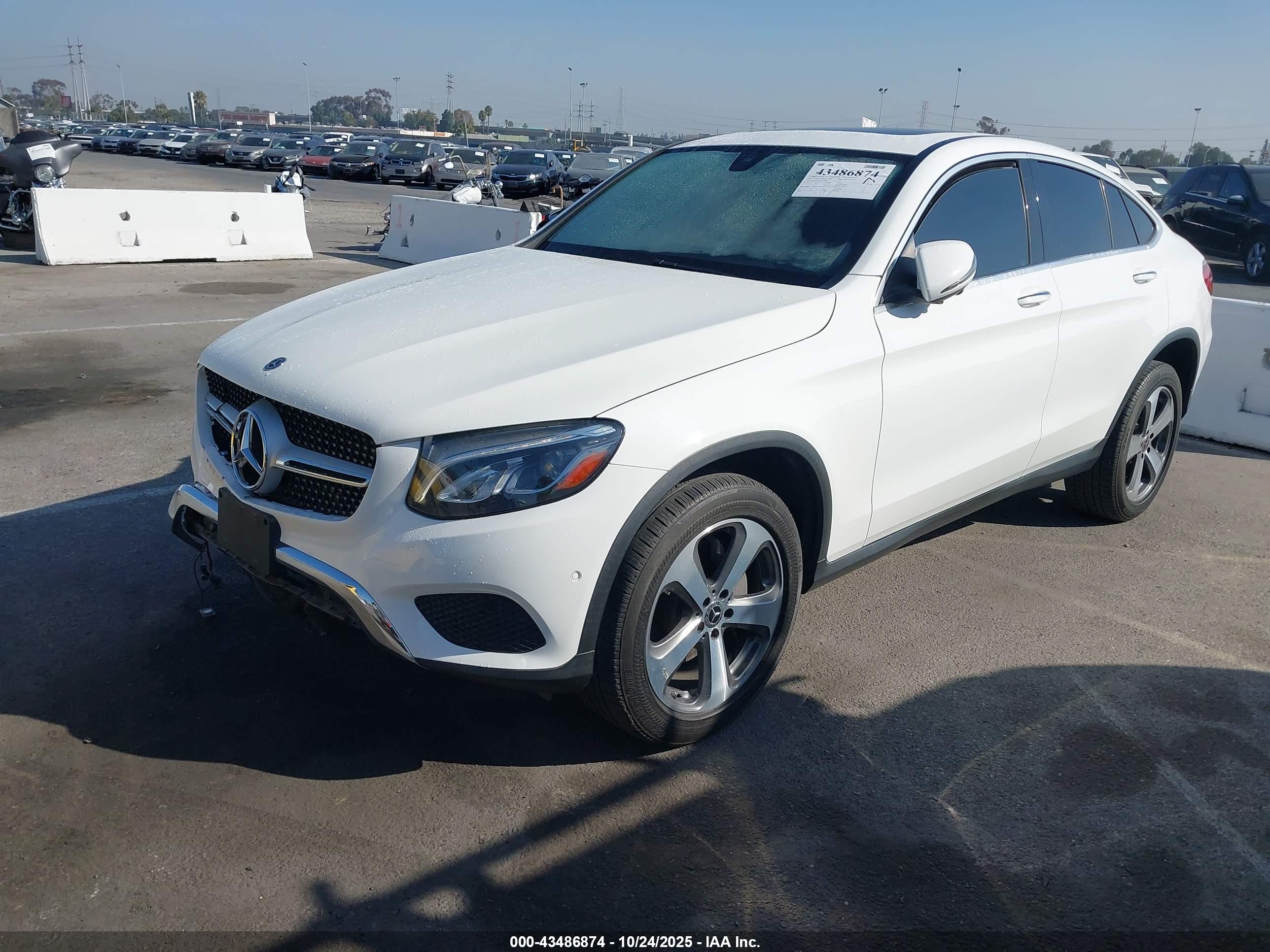 MERCEDES-BENZ GLC image 2