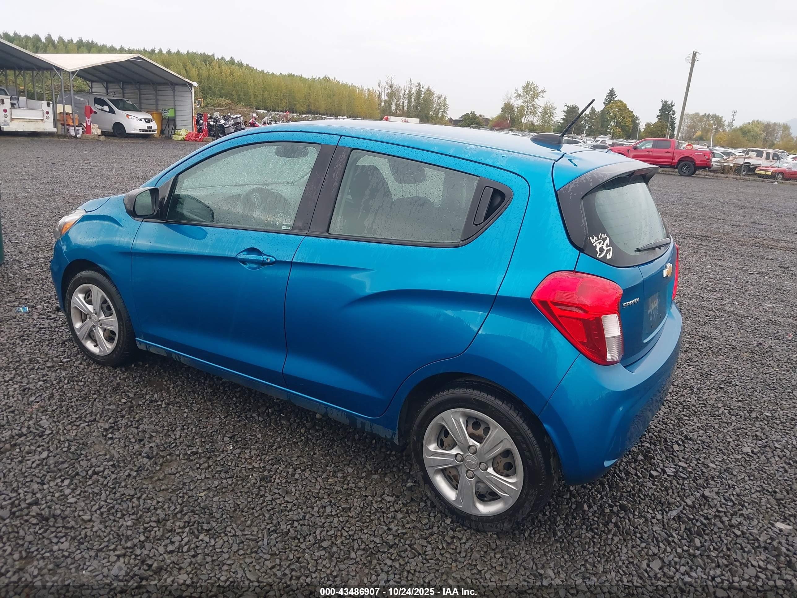 CHEVROLET SPARK image 3
